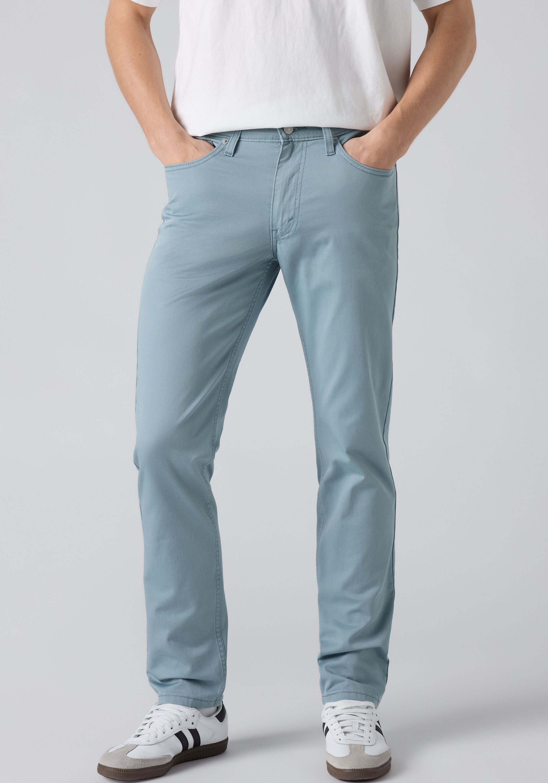 Levis "511 SLIM" mit großem Logo-Badge