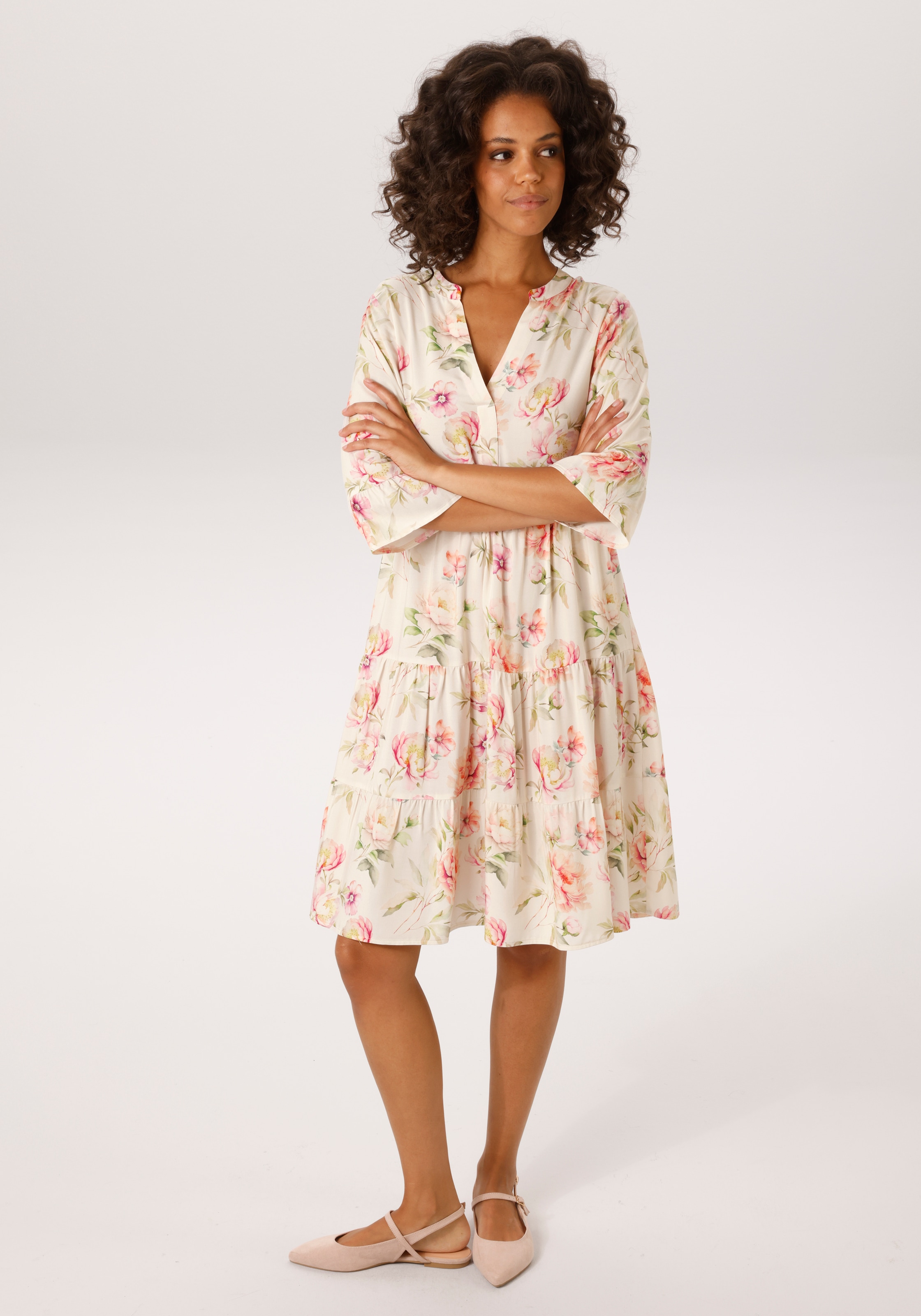 Aniston CASUAL Blusenkleid mit fantasievollem, pastellfarbenen Blumendruck günstig online kaufen