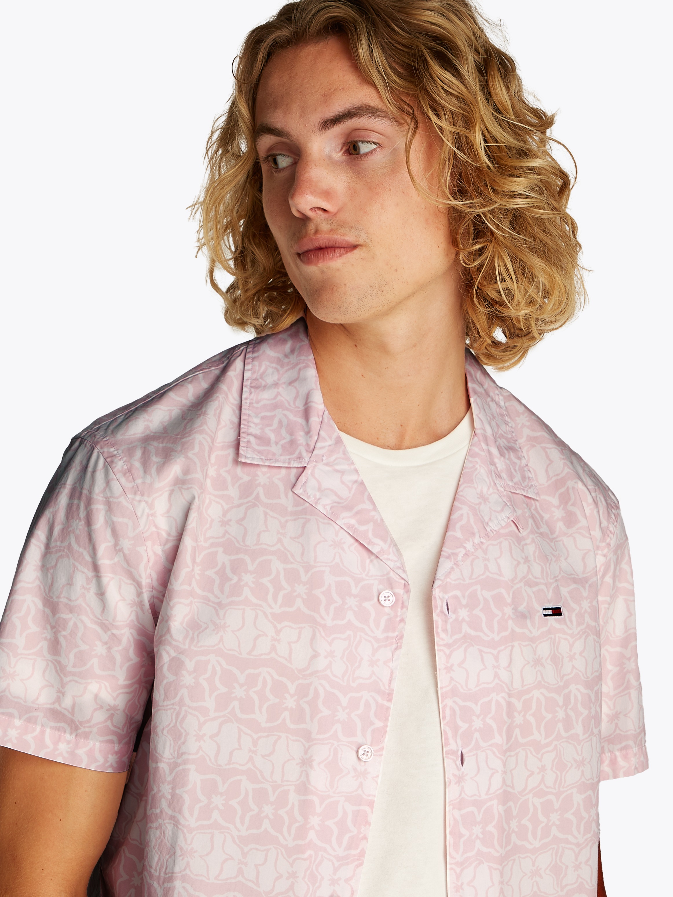 Tommy Jeans Kurzarmhemd "TJM REG AOP SS SHIRT EXT", mit sommerlichen Print günstig online kaufen