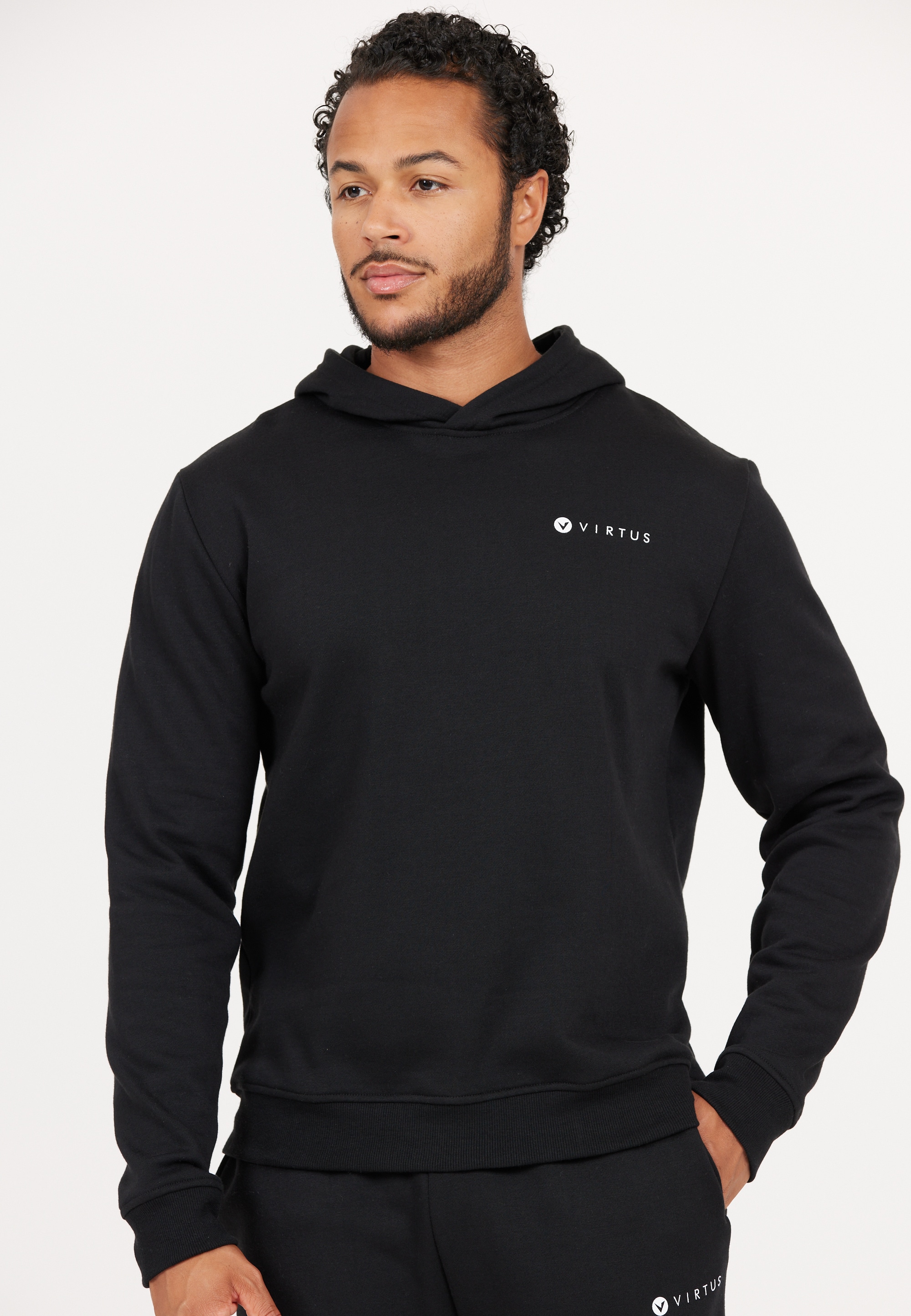 Virtus Sweatshirt "Classic", mit recyceltem Polyester und weicher Baumwolle
