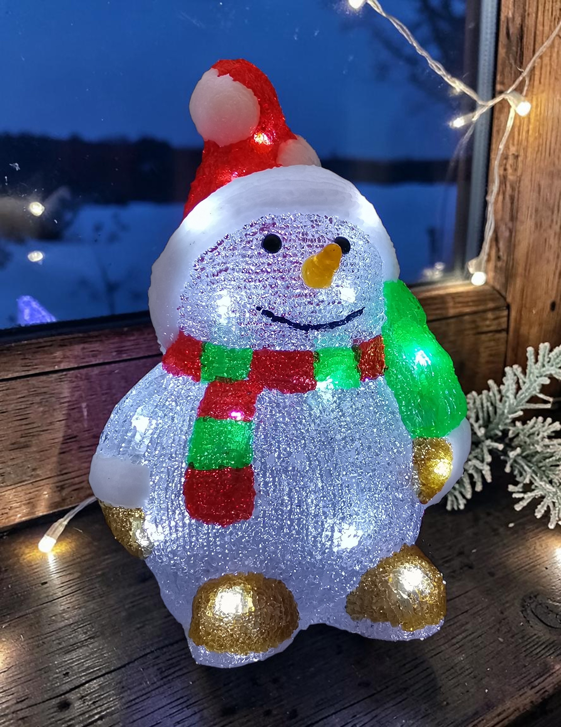 OTTO home LED Dekofigur »Acryl Figur GAVVEN mit warmweißen LED's« LED-Board 1 Stk. Batteriebetrieb (3xAA) mit 6/18 Std. Timer, Zuleitung 50 cm