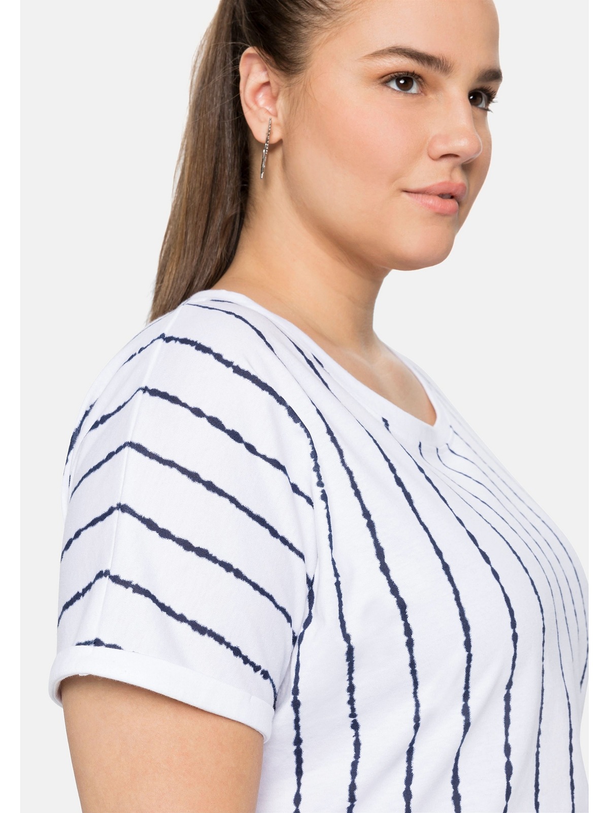 Sheego T-Shirt »Große Größen« mit Streifen in Batik-Optik und Ärmelaufschlag VA10475