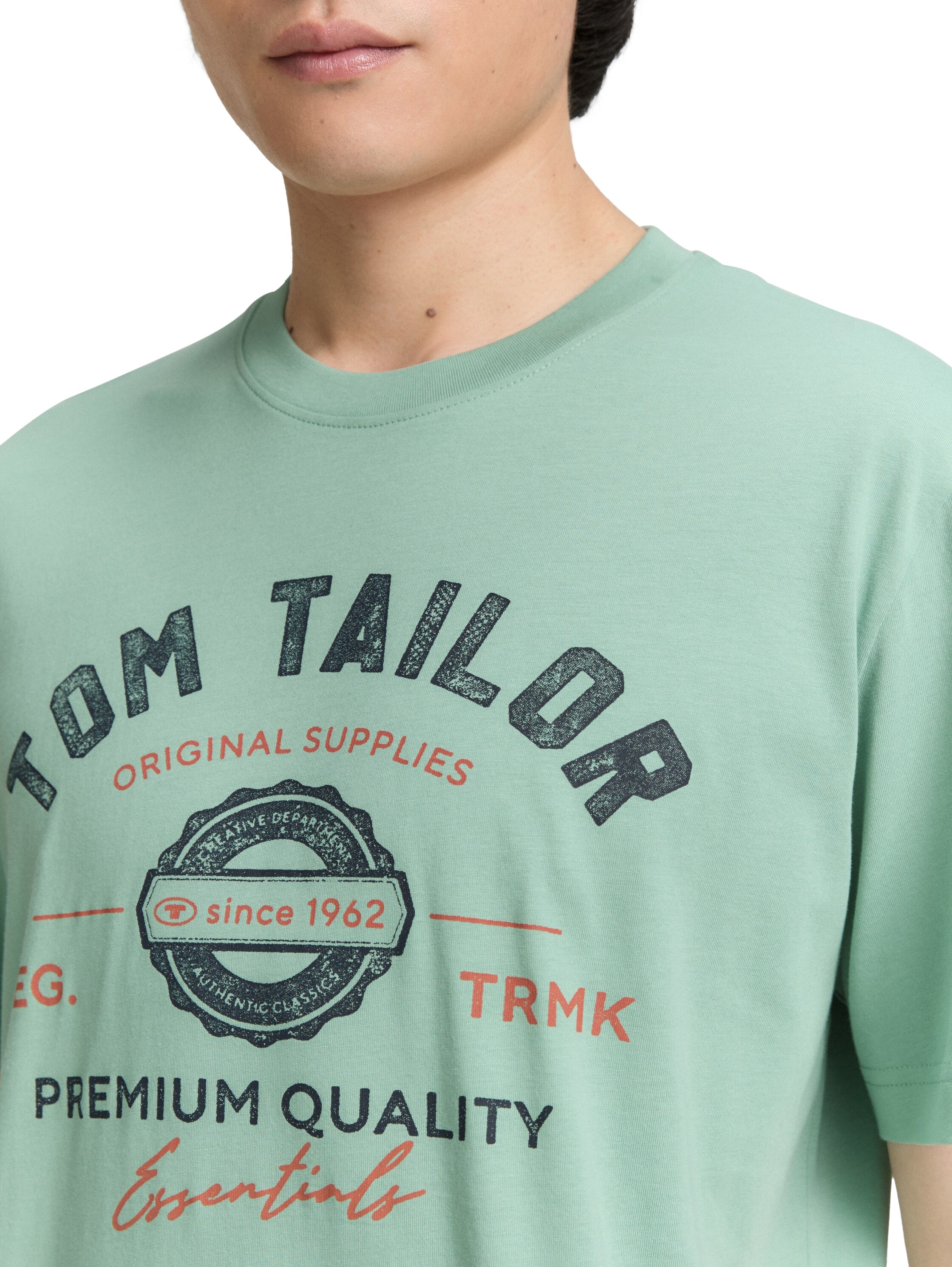 TOM TAILOR mit großem Logofrontprint