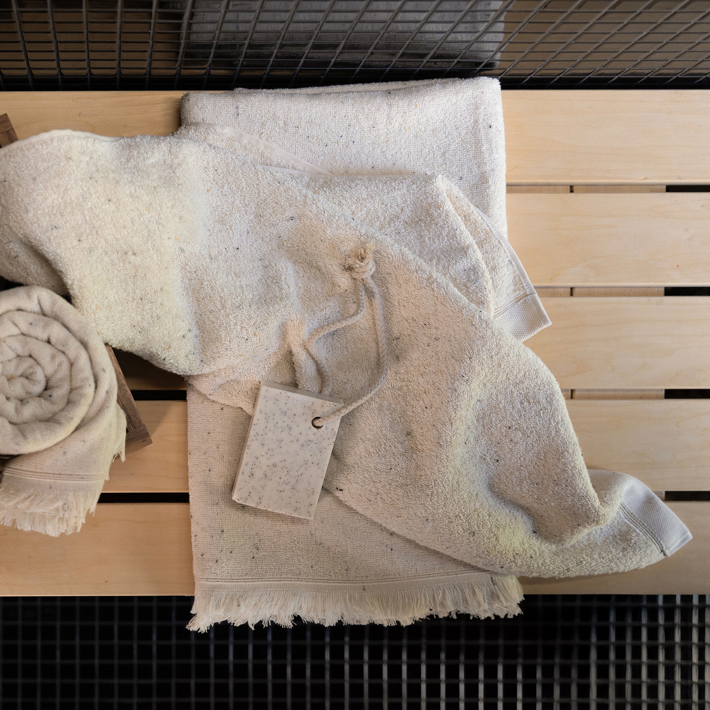 Möve Saunatuch "Calm Essence" aus 100 % saugfähiger Pemium Baumwolle (Airsp günstig online kaufen