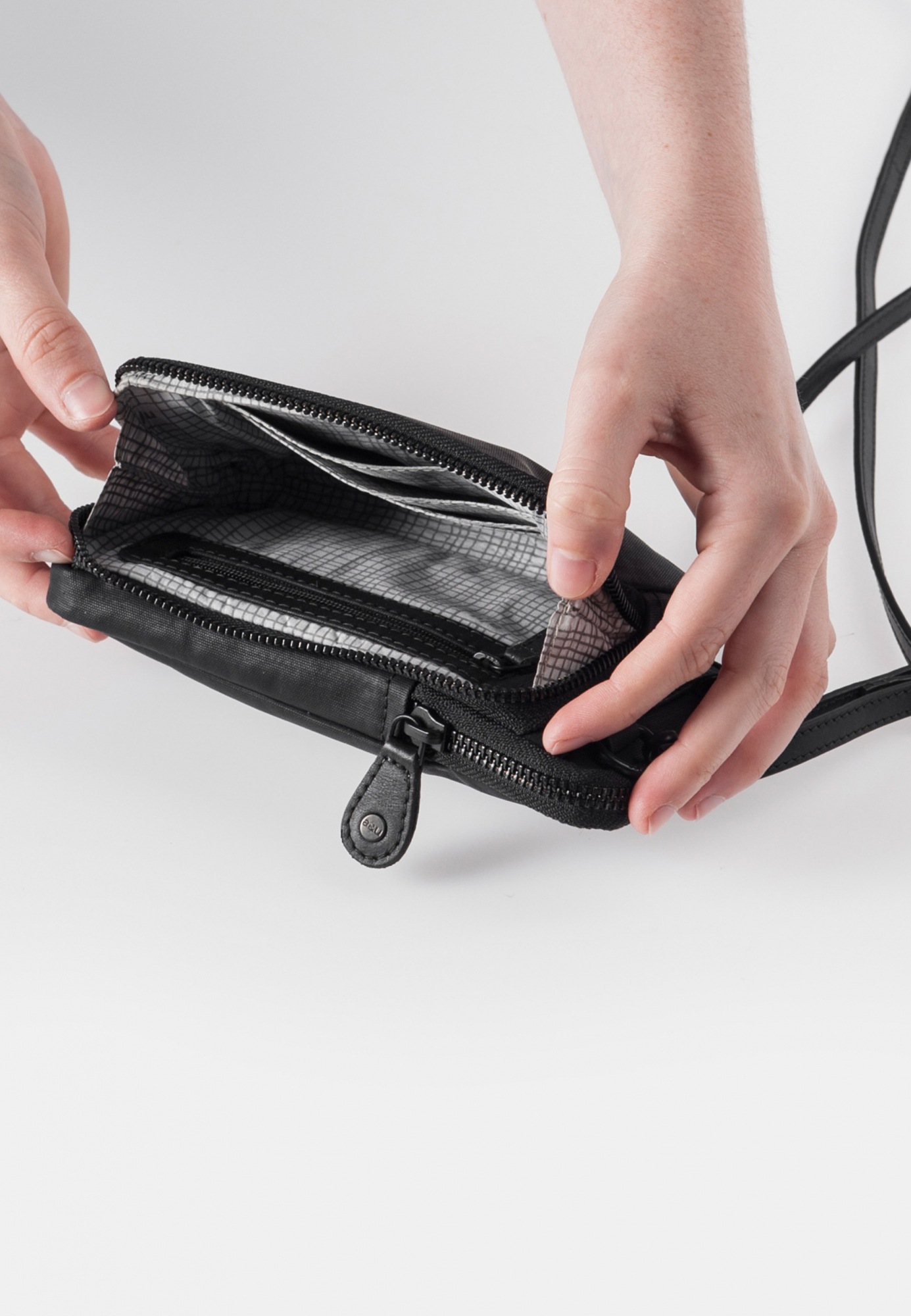 aunts & uncles Handytasche »Aunts & Uncles Phone bag Uji«