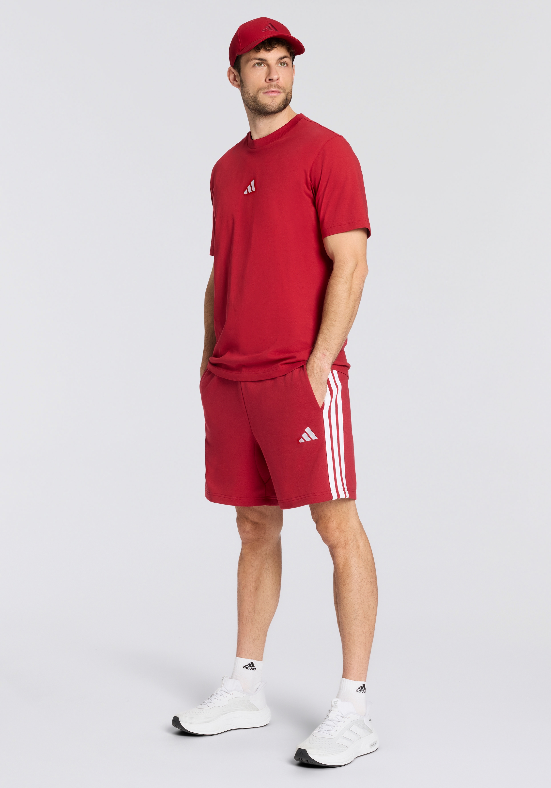 adidas Sportswear T-Shirt »M SL SJ T« sportliches Kurzarmshirt, mit Rundhalsausschnitt