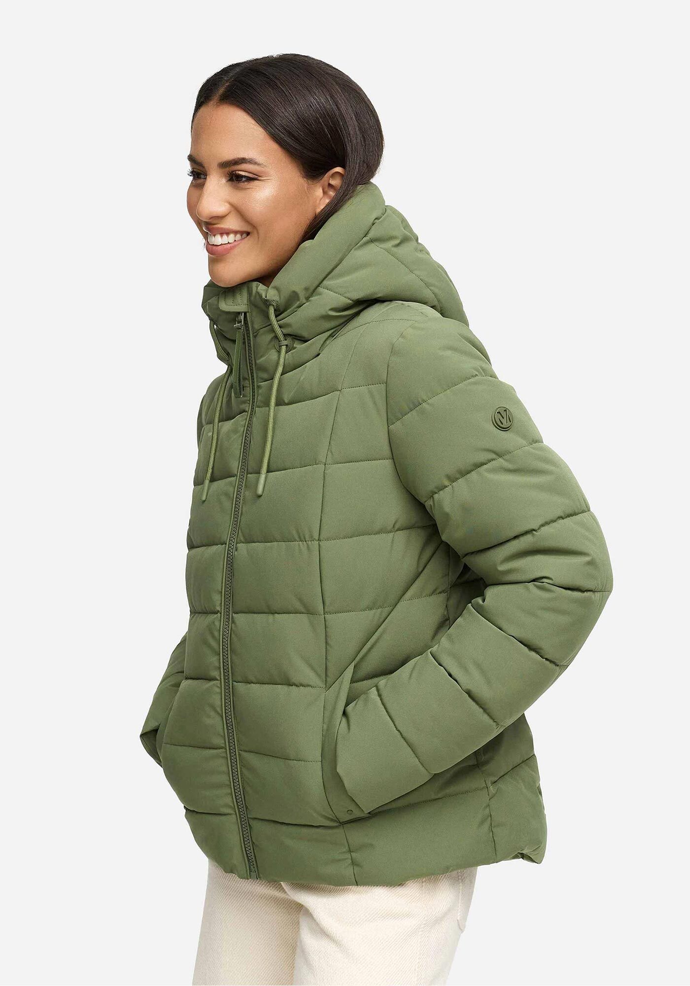 Marikoo Winterjacke »Tayenaa«, mit schmaler Steppung und extra hohem Kragen