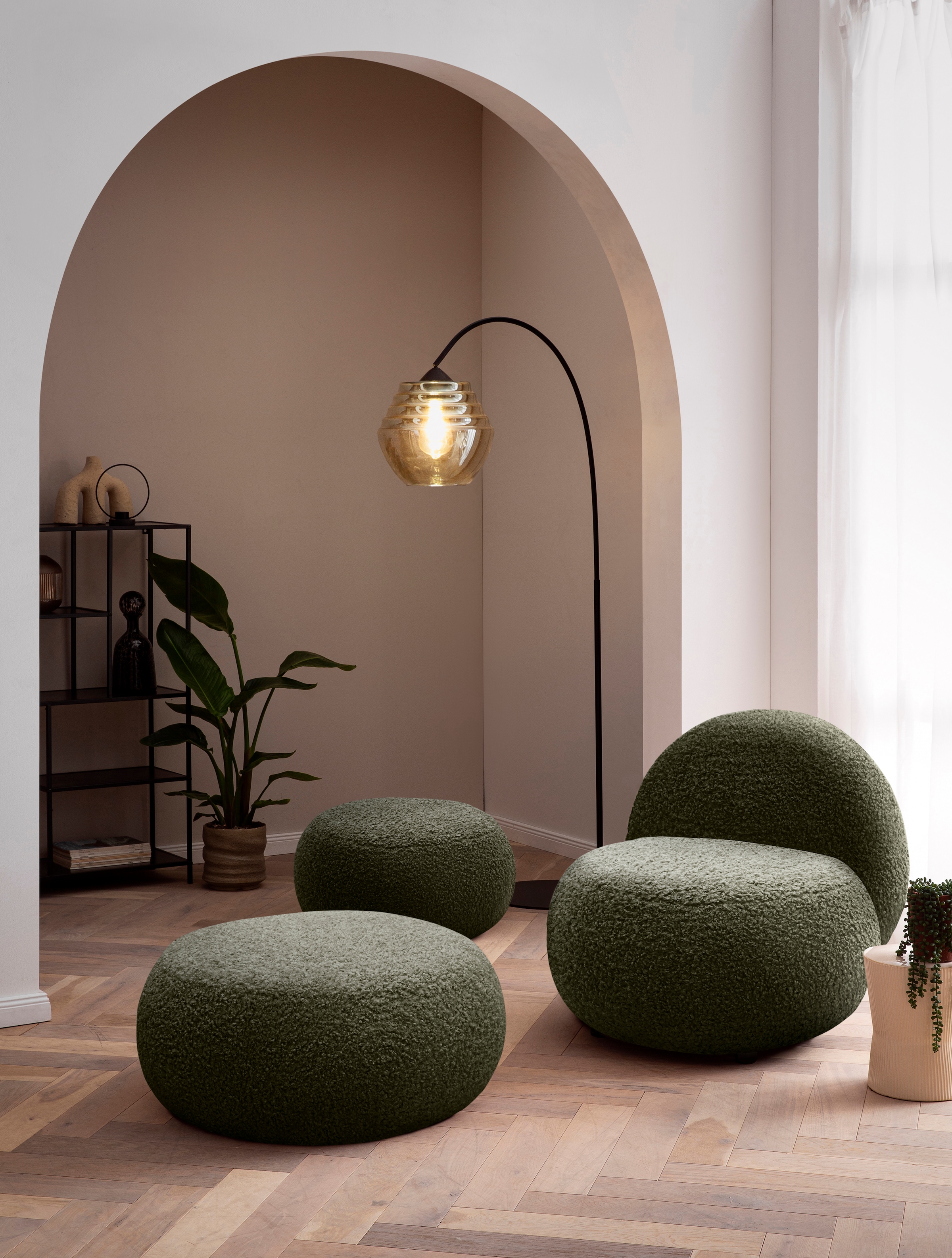 INOSIGN Sessel »Mithras II Cocktailsessel«, Bouclé oder Fellimitat; Lieferzeit nur ca. 2 Wochen