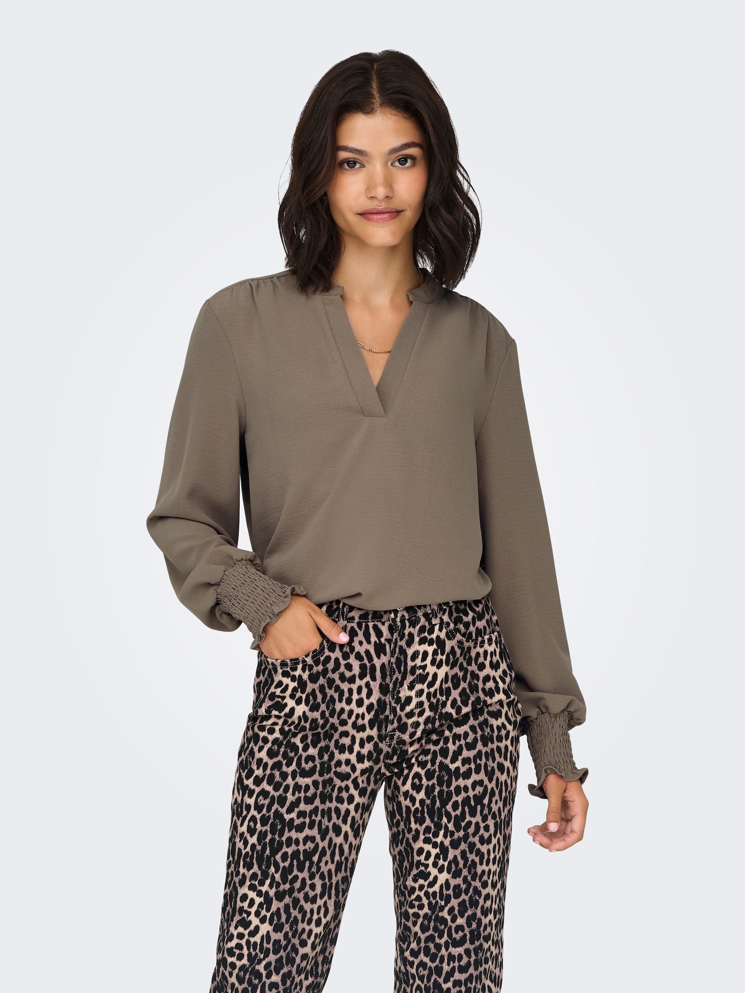 ONLY Blusenshirt "ONLMETTE V-NECK LS SMOCK TOP NOOS WVN" Kunstfaser, regula günstig online kaufen