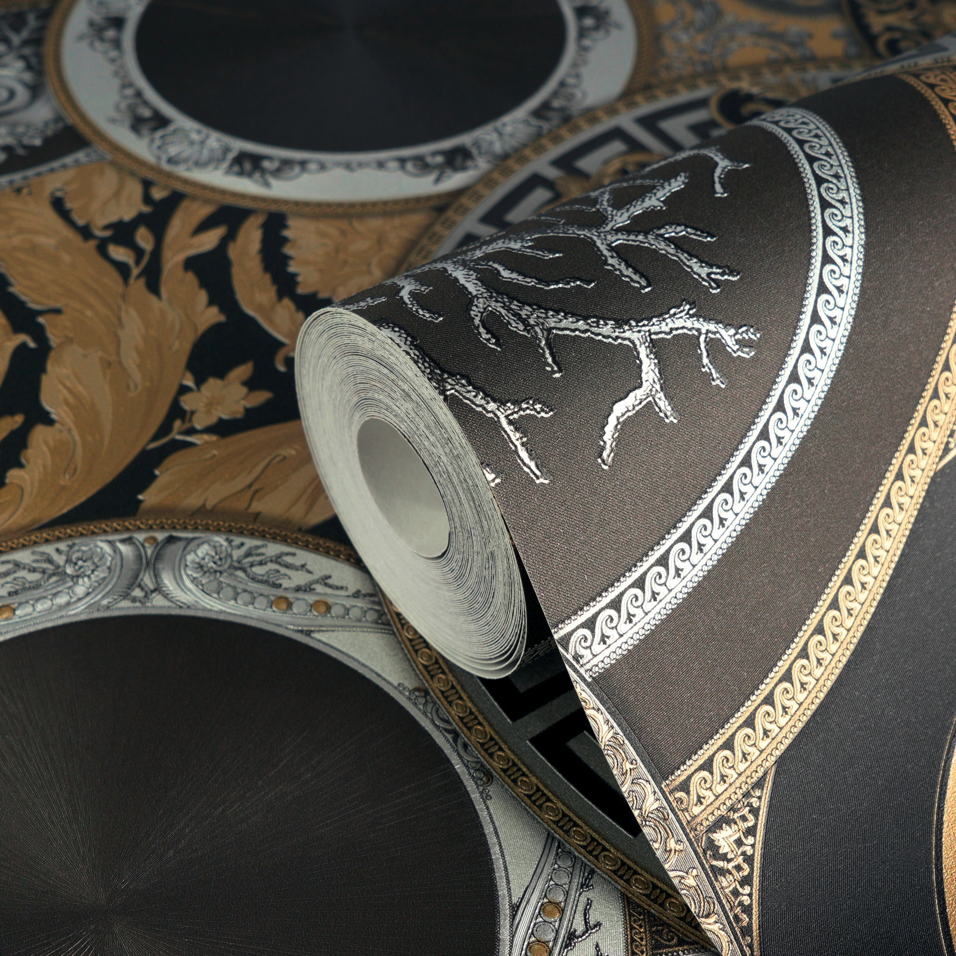 Versace Vliestapete »Versace 6 Art De La Table –« 3D-Optik | Barock | Motiv geprägt Elegantes Ornamentdesign mit Metallic-Glanz & feiner Prägung