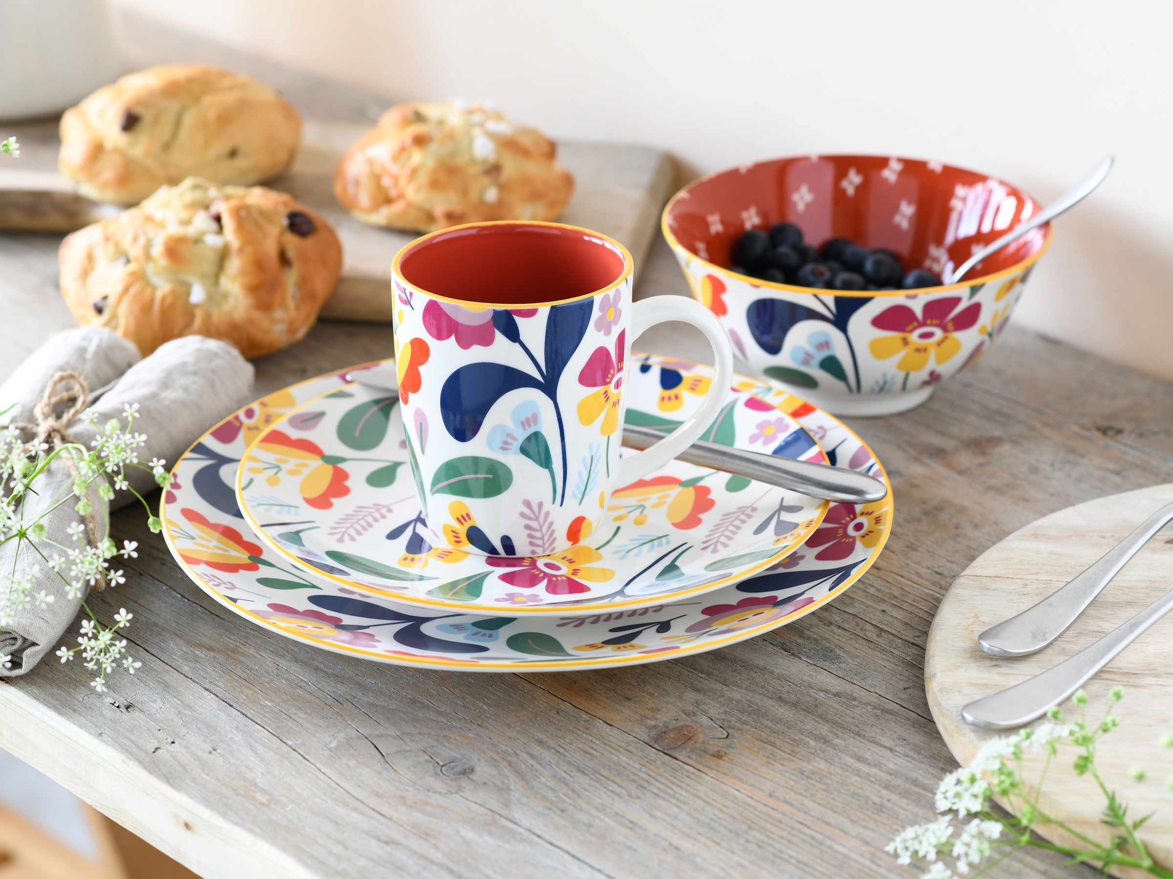 CreaTable Teller-Set »Folklore Bunt, Tellerset 12-tlg«, (Set, 12 tlg.), Blumenmotive