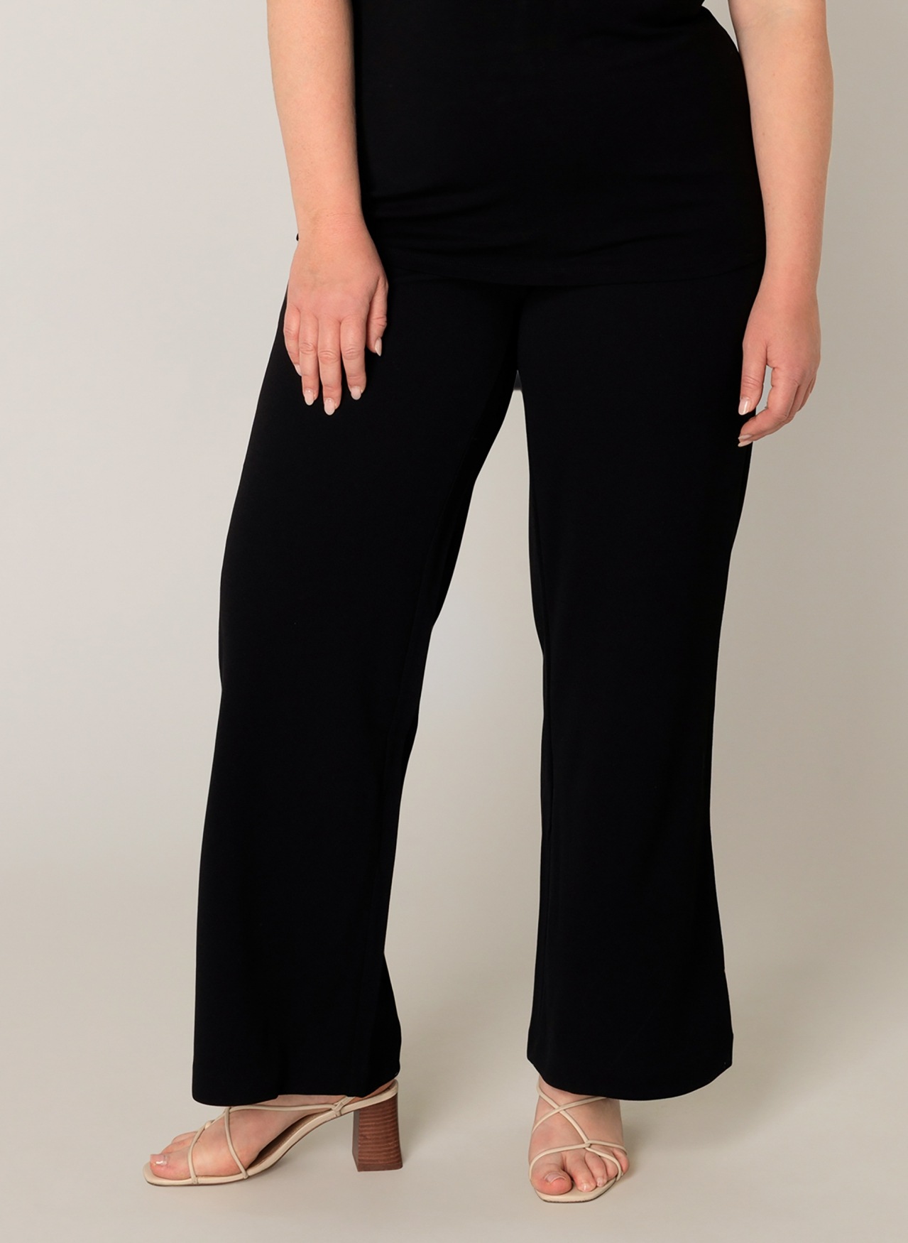 Base Level Curvy Treggings "Arah" Große Größen