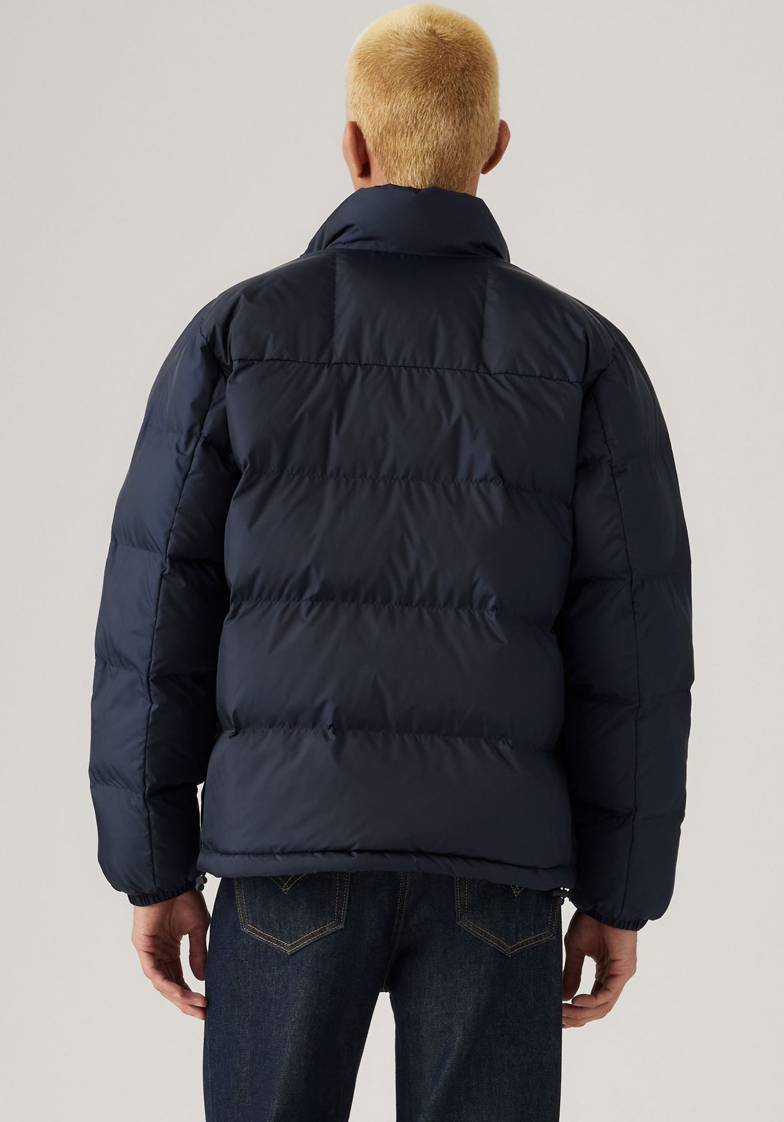 Levi's® Steppjacke »PIEDMONT SHORT PUFFER« ohne Kapuze mit Reißverschluss und Stehkragen