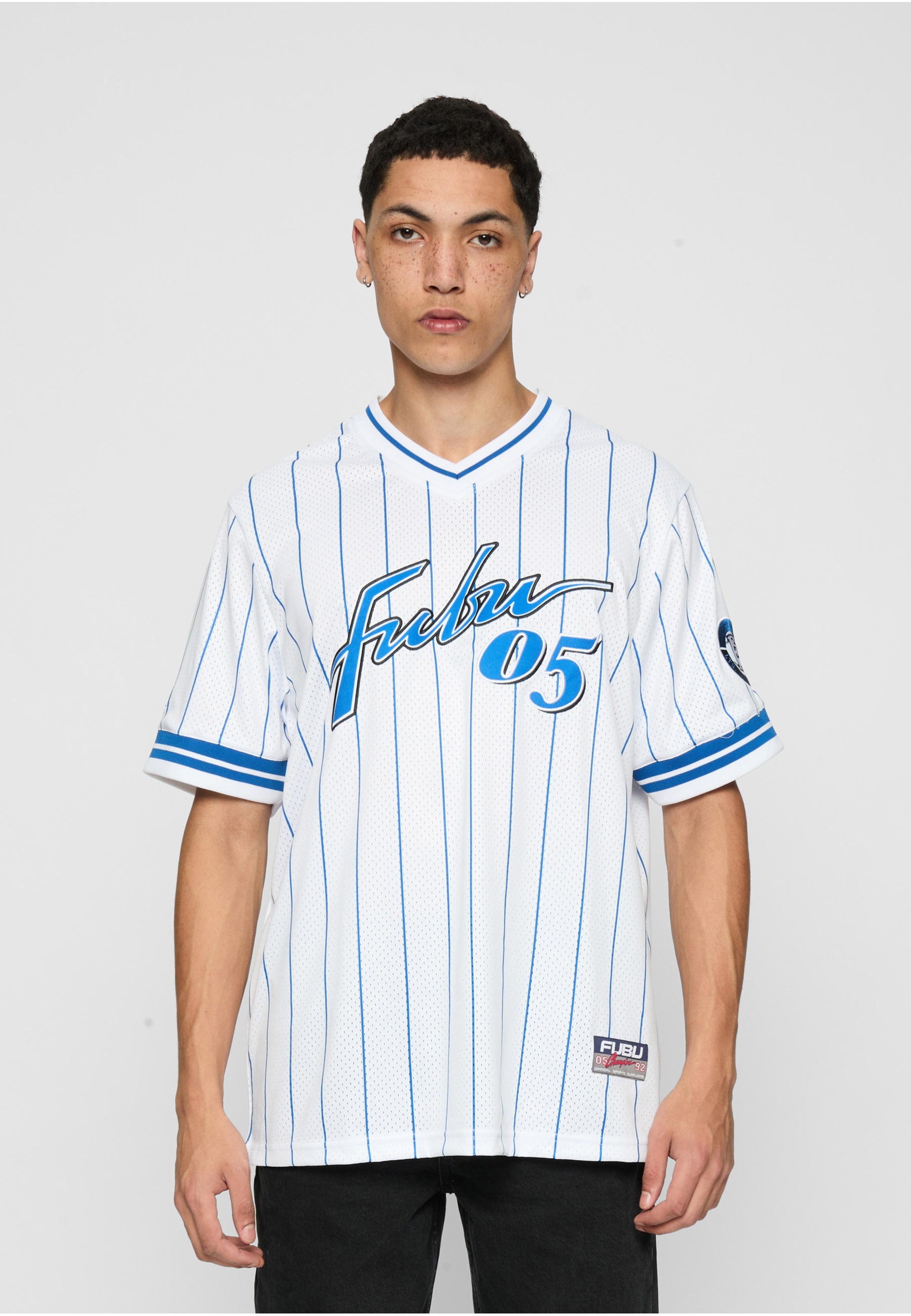Fubu T-Shirt »Fubu Herren FM232-012-1 FUBU Retro Pinstripe Jersey« 1 Stk.