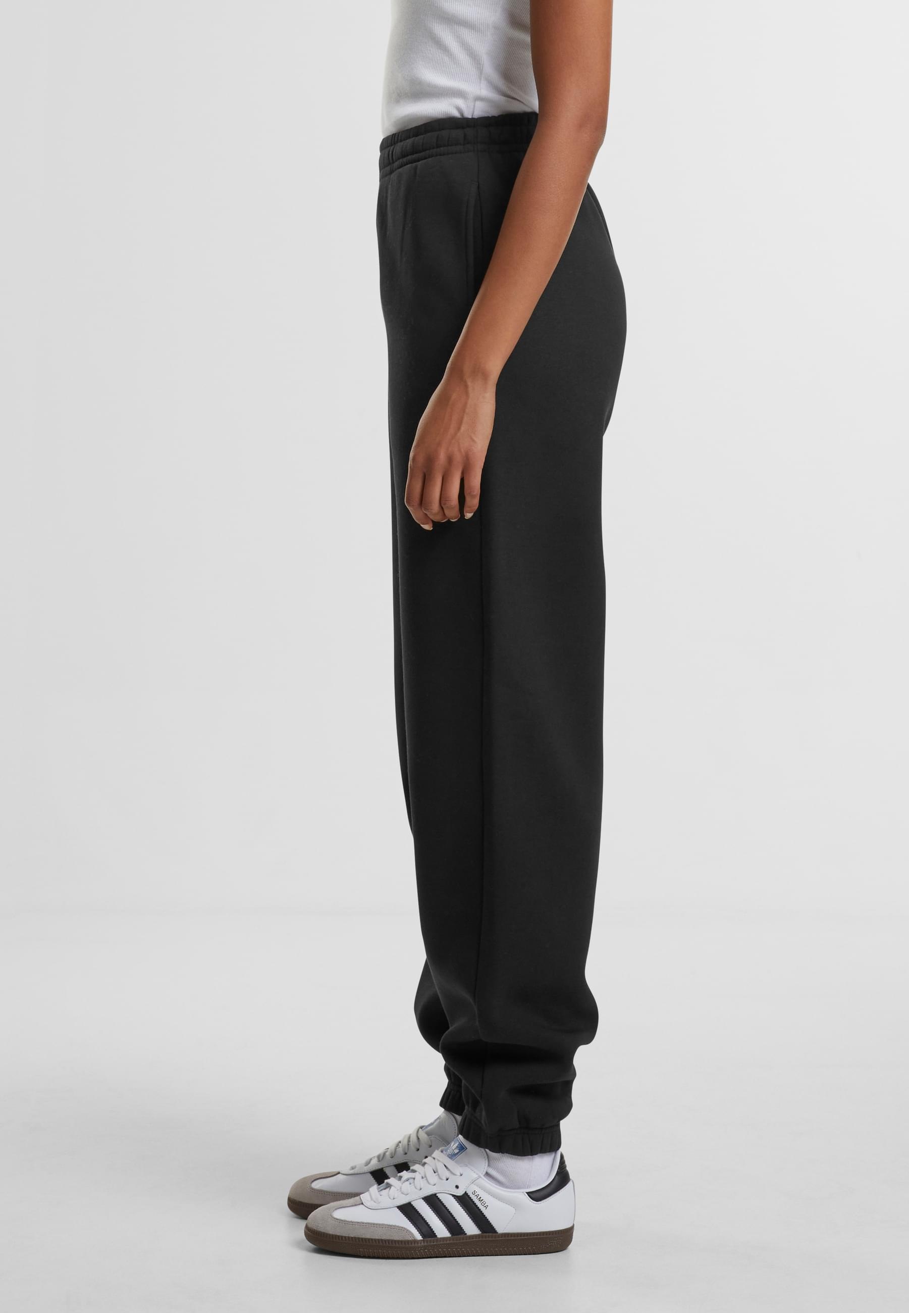 URBAN CLASSICS Jogginghose »Urban Classics Ladies Fluffy Sweatpants«, (1 tlg.)