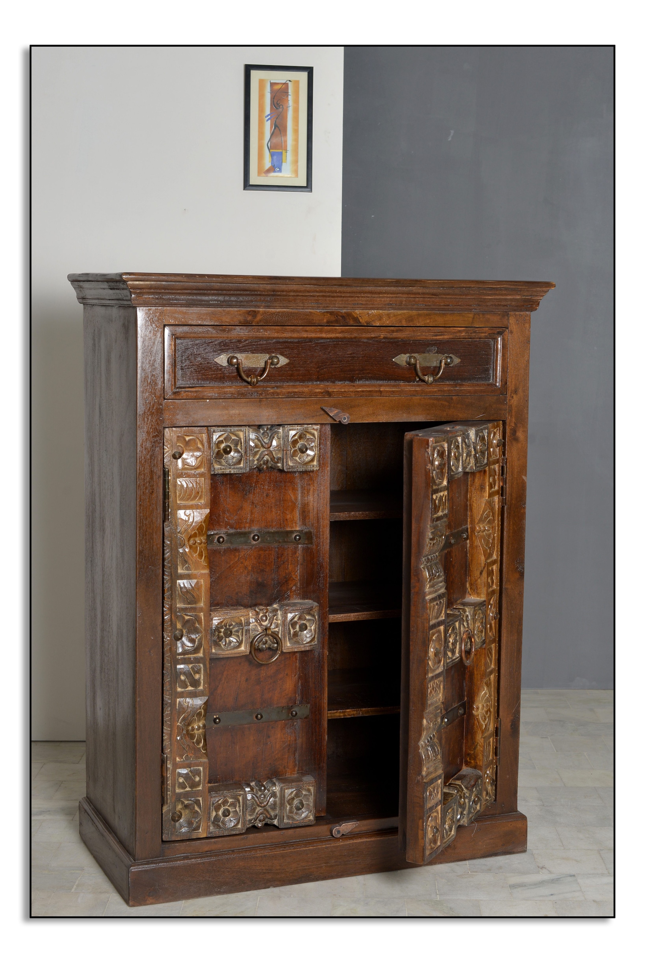 SIT Kommode "Seoul aus Altholz mit Schnitzereien" Highboard mit Schnitzdekor, Metallapplikationen, 2 Türen & 1 Schublade