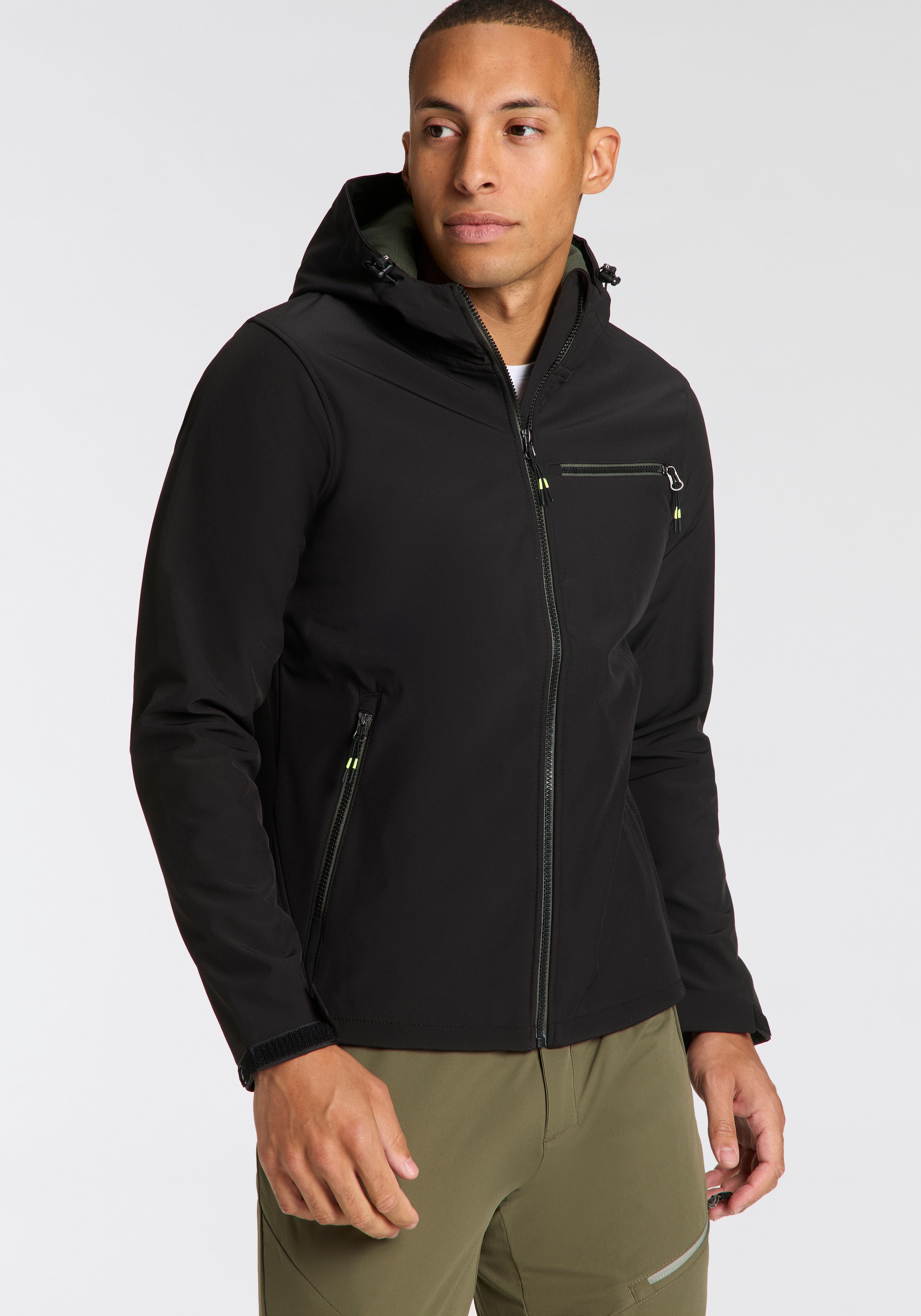 Killtec Softshelljacke mit Kapuze wärmend & wind- & wasserabweisend, Überga günstig online kaufen