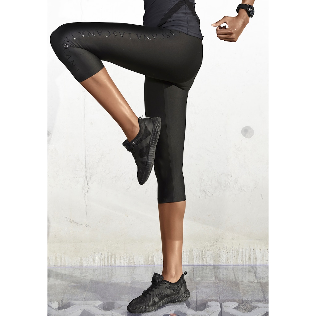 LASCANA ACTIVE Caprileggings, mit glänzendem Logoschriftzug