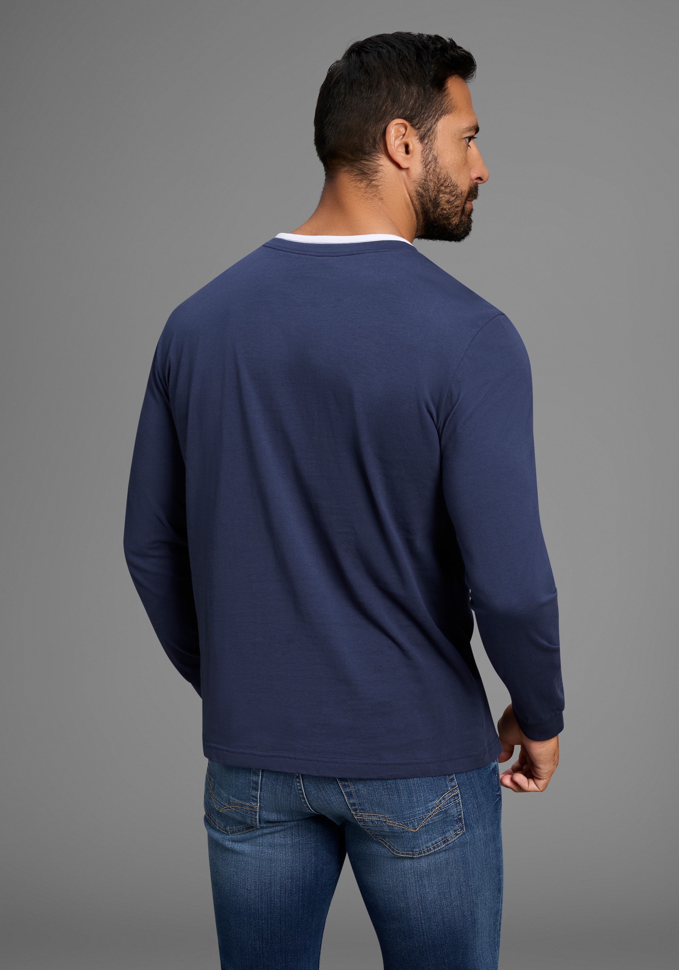 Man's World Rundhalsshirt »Neue Kollektion!«, mit Kontrasteinsatz am Halsausschnitt