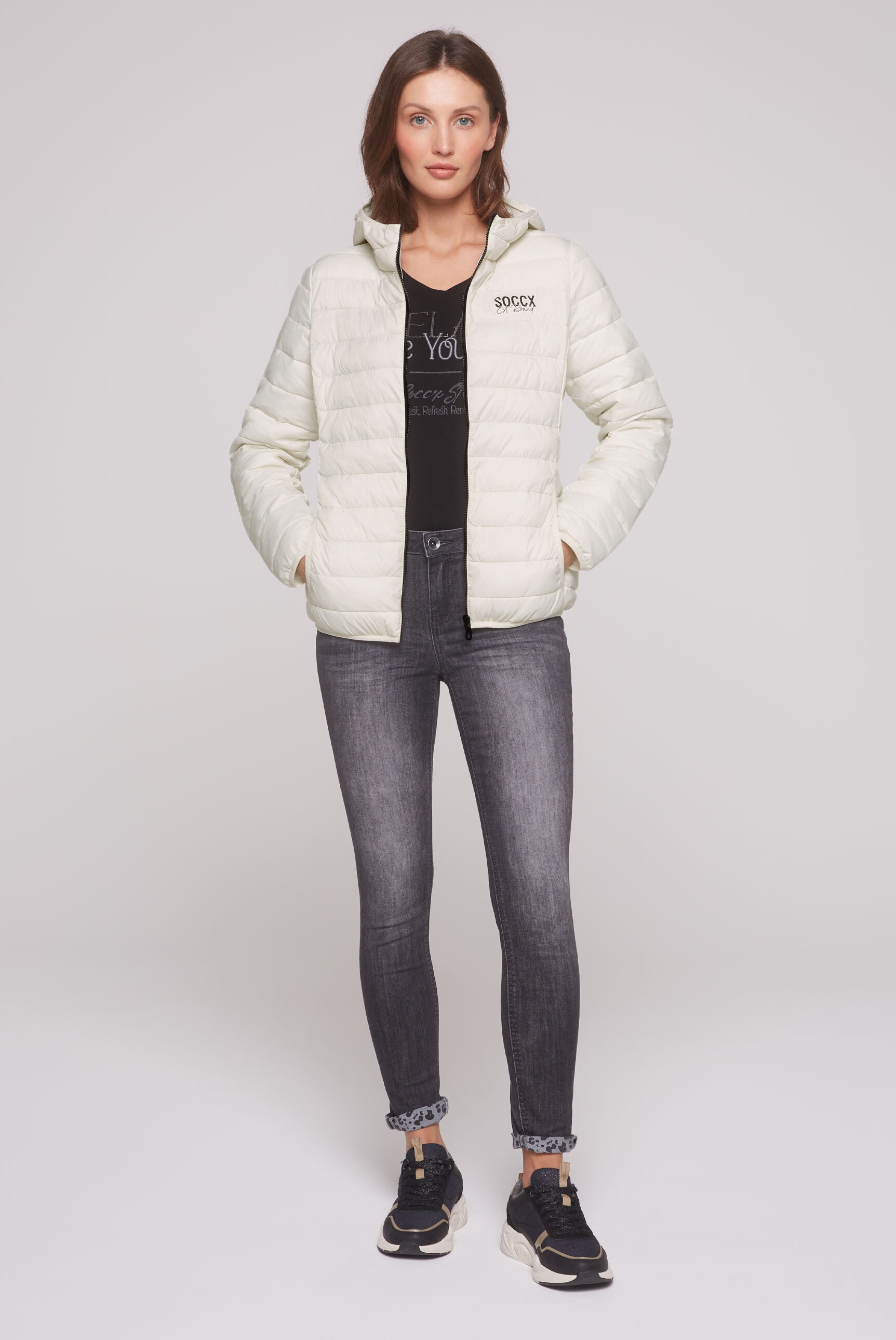 SOCCX Outdoorjacke, mit Kapuze, mit elastischem Saumabschluss