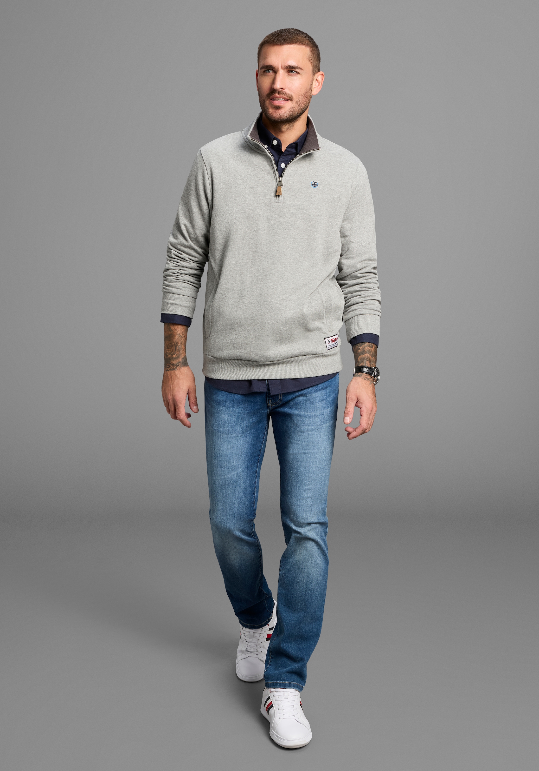 DELMAO Sweatshirt, mit Henley Kragen und Seitentaschen - NEUE KOLLEKTION