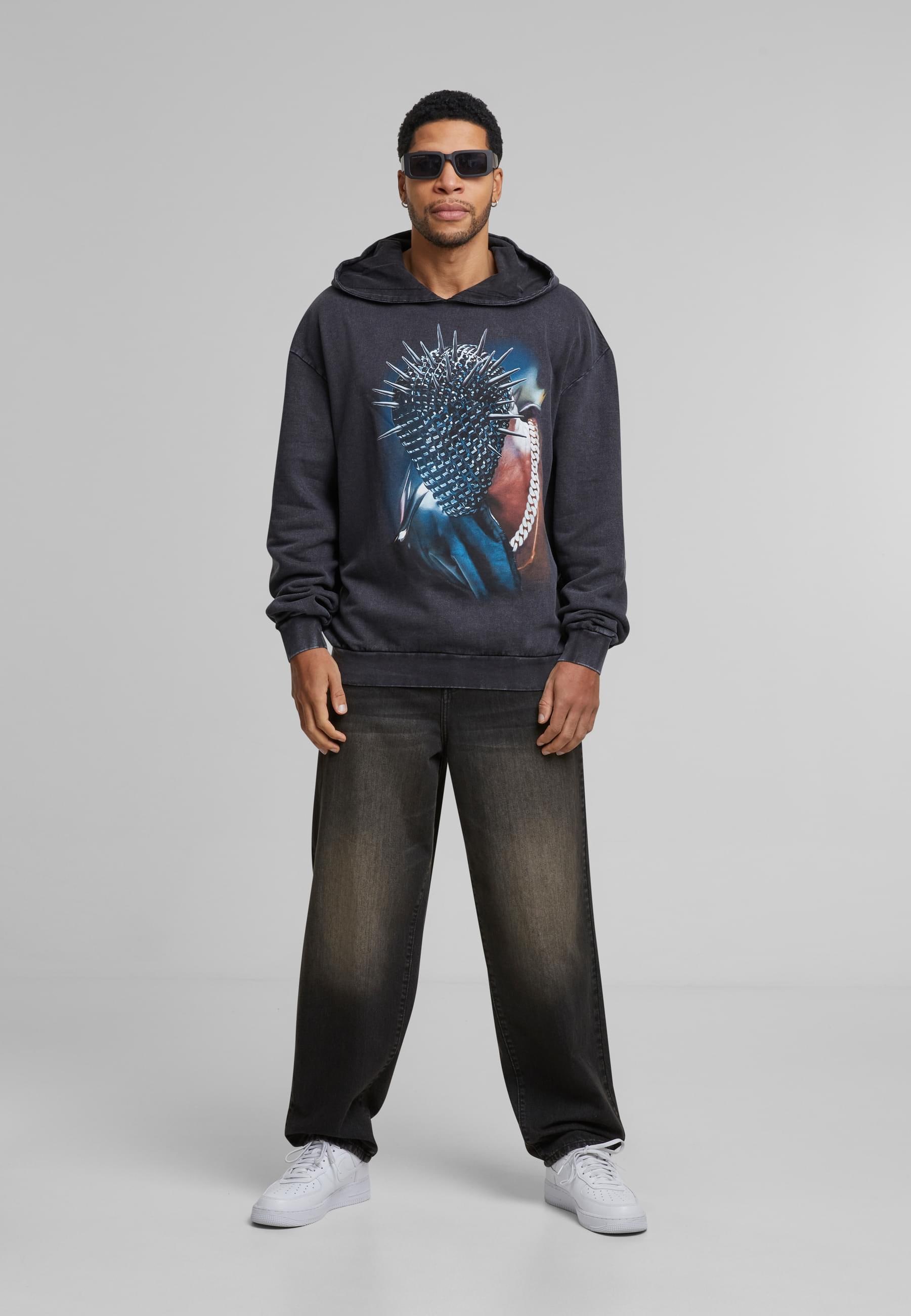 MisterTee Kapuzensweatshirt »MisterTee Thorned Mask Oversize Hoody«, (1 tlg.)