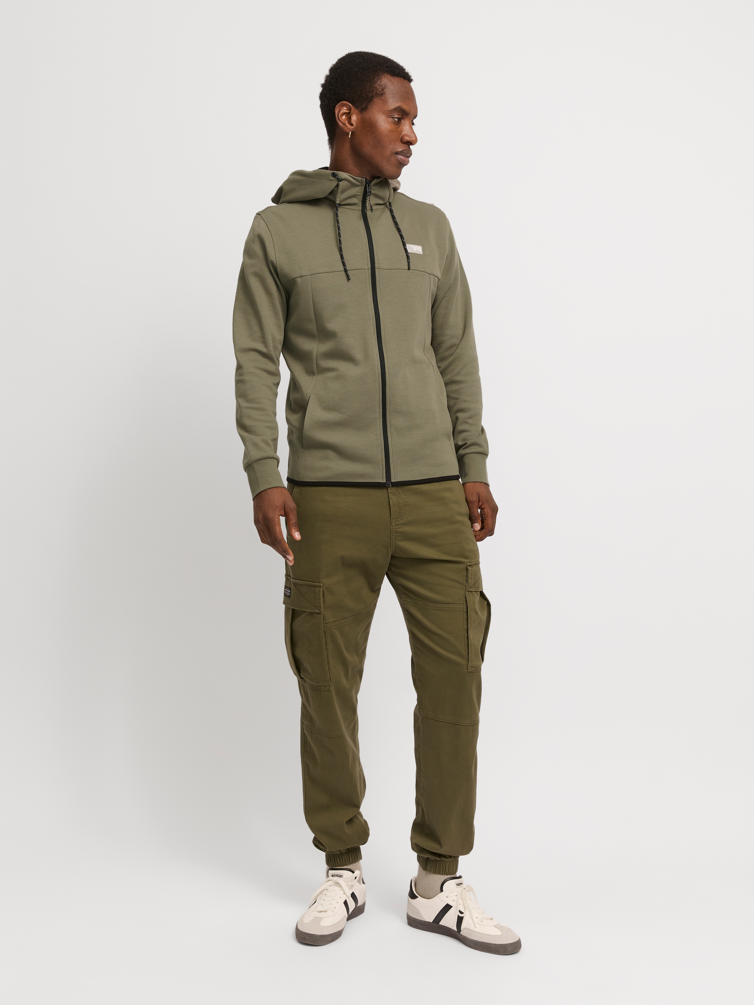 Jack & Jones Kapuzensweatjacke »JCOAIR SWEAT ZIP HOOD NOOS.«, mit Kapuze
