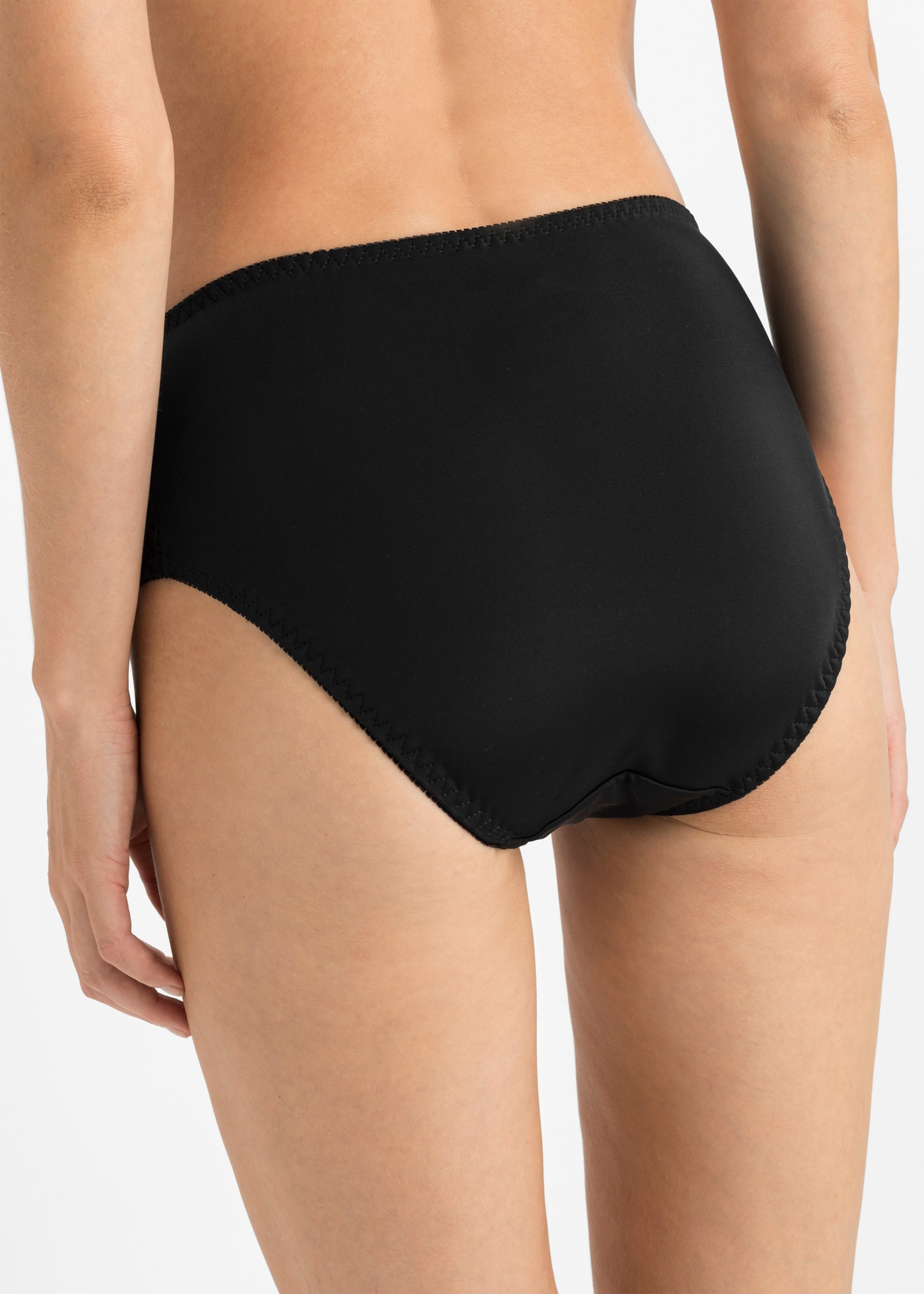 bonprix Maxislip Packung, 2 Stk. über die Hüfte geführt, mit floraler Spitze auf der Vorderseite