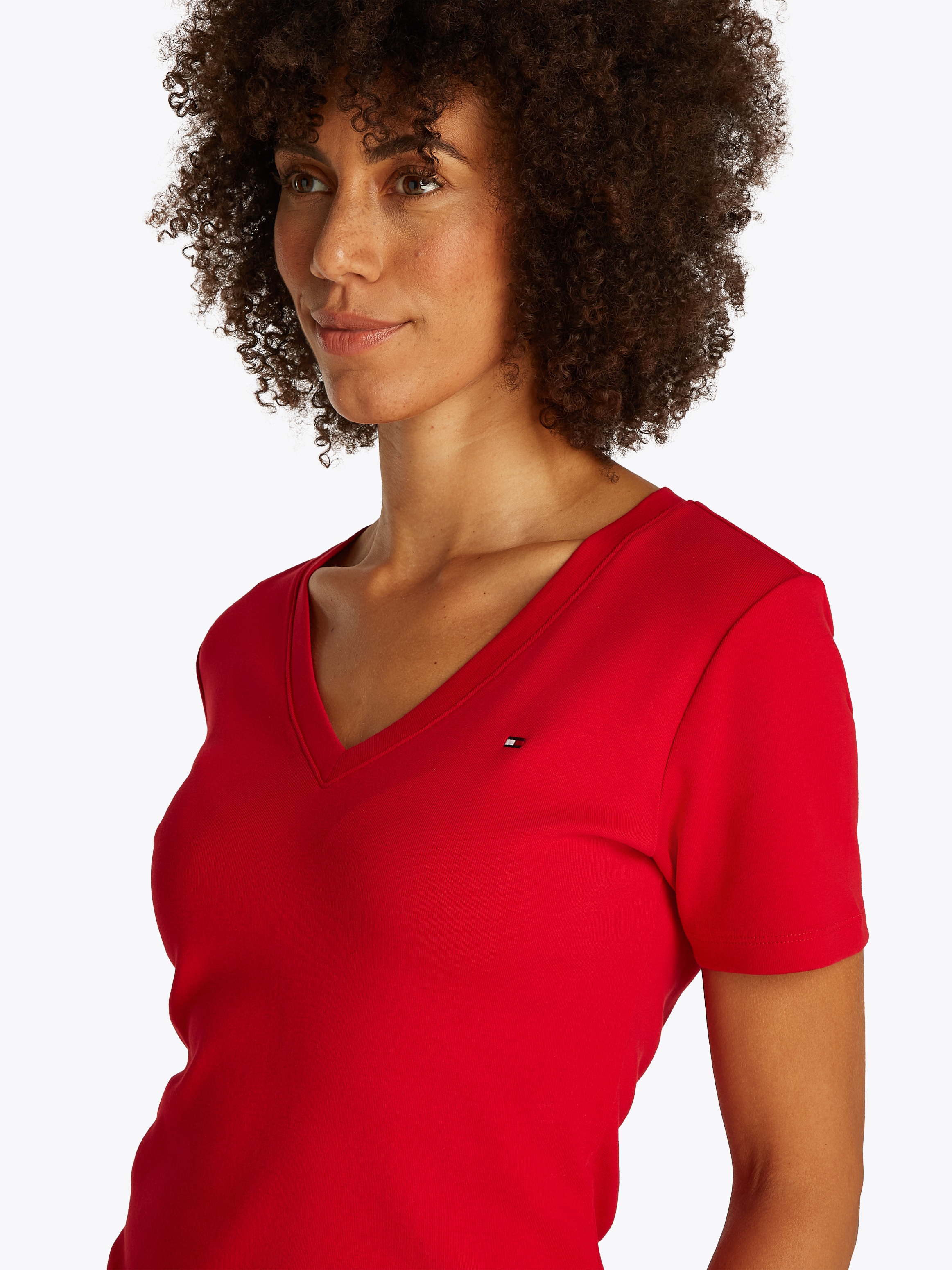 Tommy Hilfiger T-Shirt »SLIM CODY V-NK SS«, mit Logostickerei