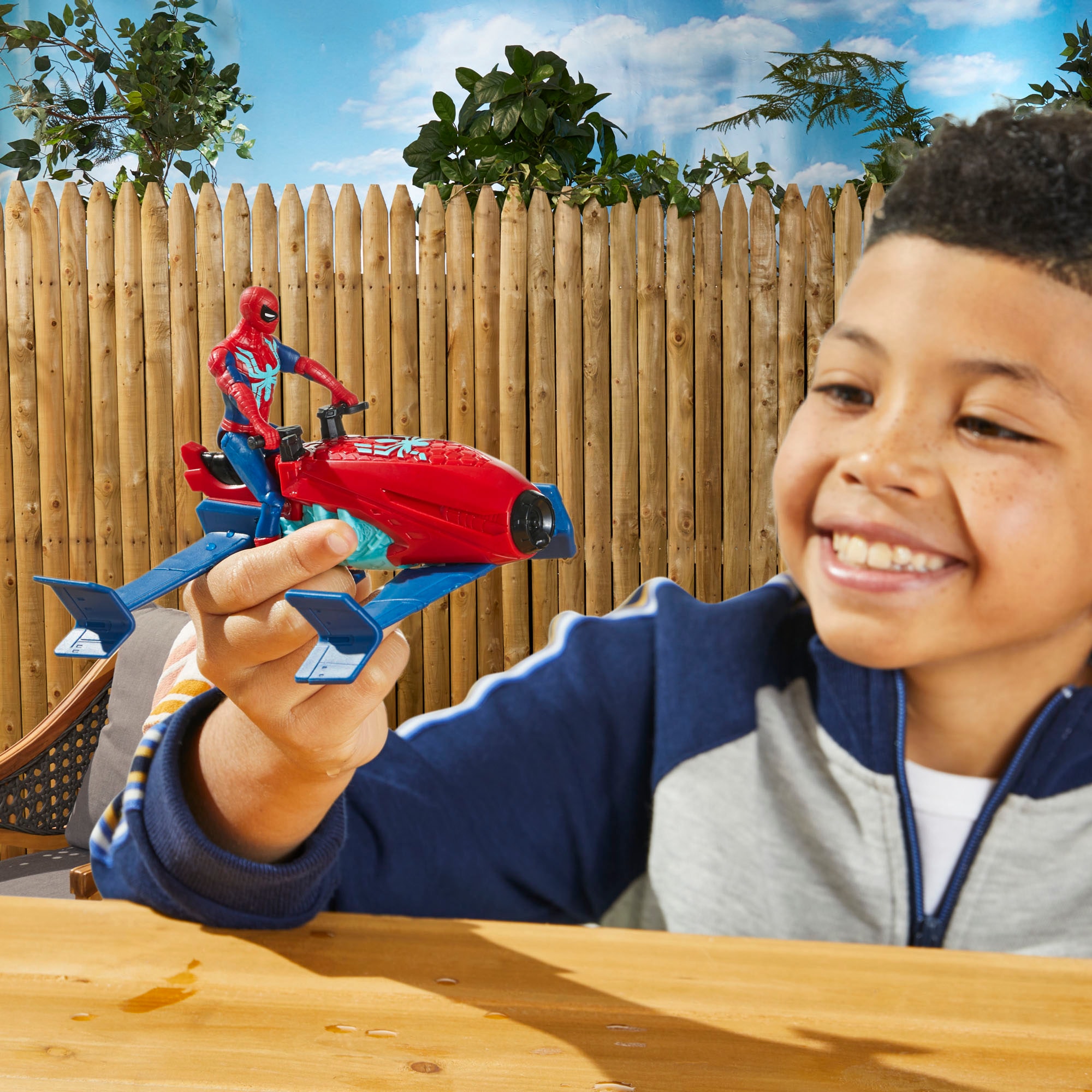 Hasbro Actionfigur »Marvel Spider-Man, Spider-Man Jet Splasher«, Spritzt Wasser