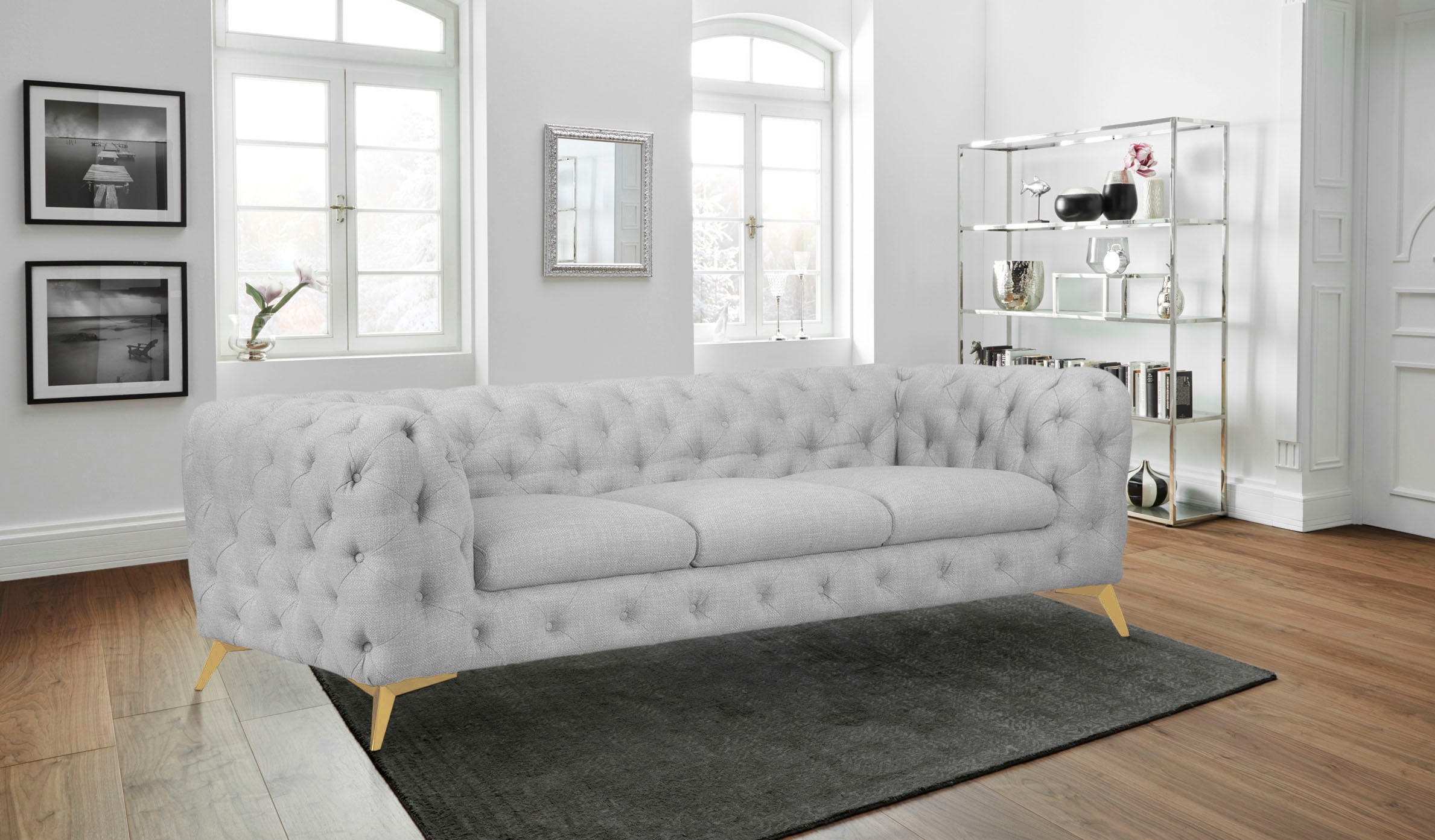 Leonique Chesterfield-Sofa »Glynis«, aufwändige Knopfheftung, moderne Chesterfield Optik, Fußfarbe wählbar