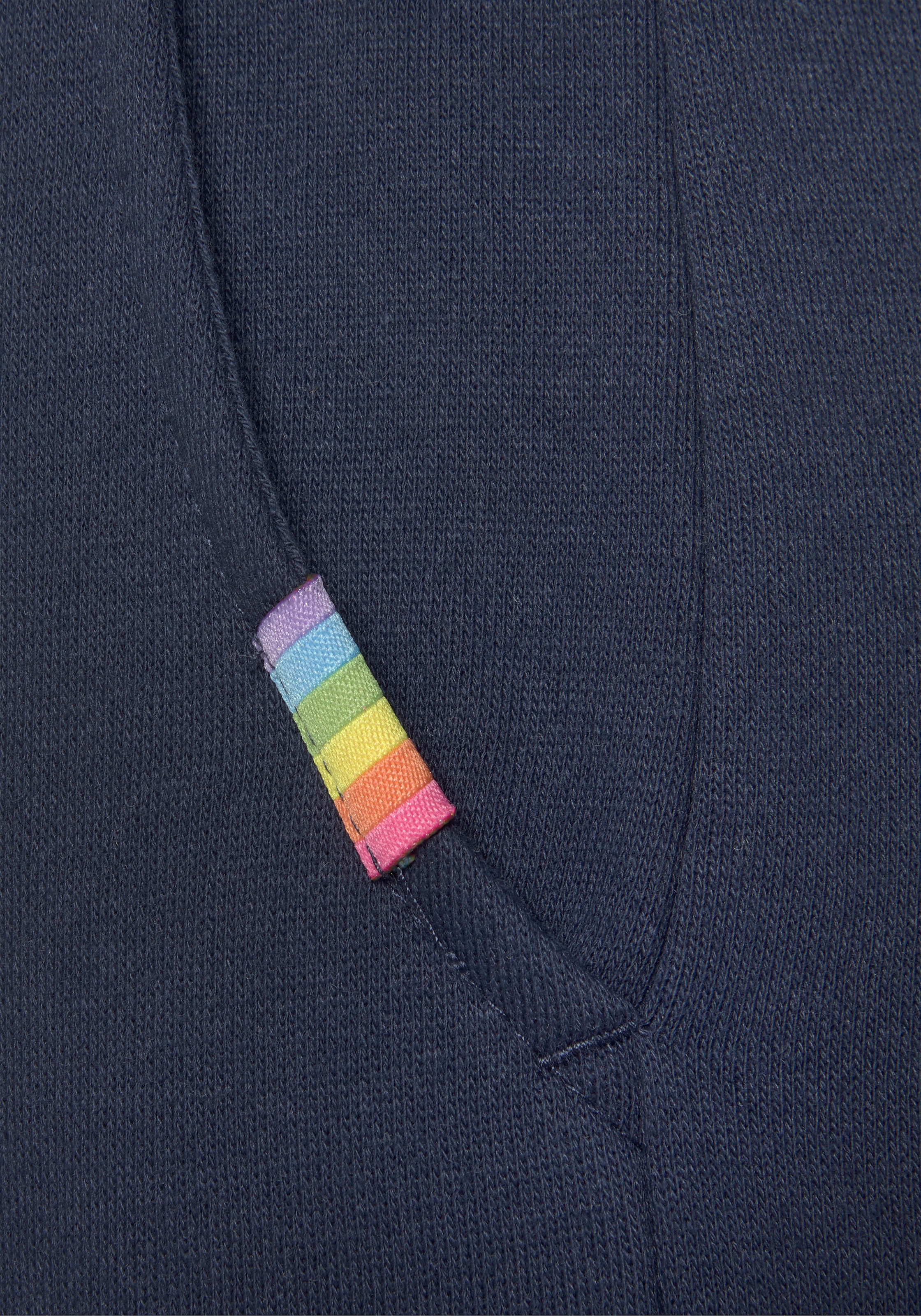 LASCANA Relaxshorts »Pride«, mit Regenbogen-Label