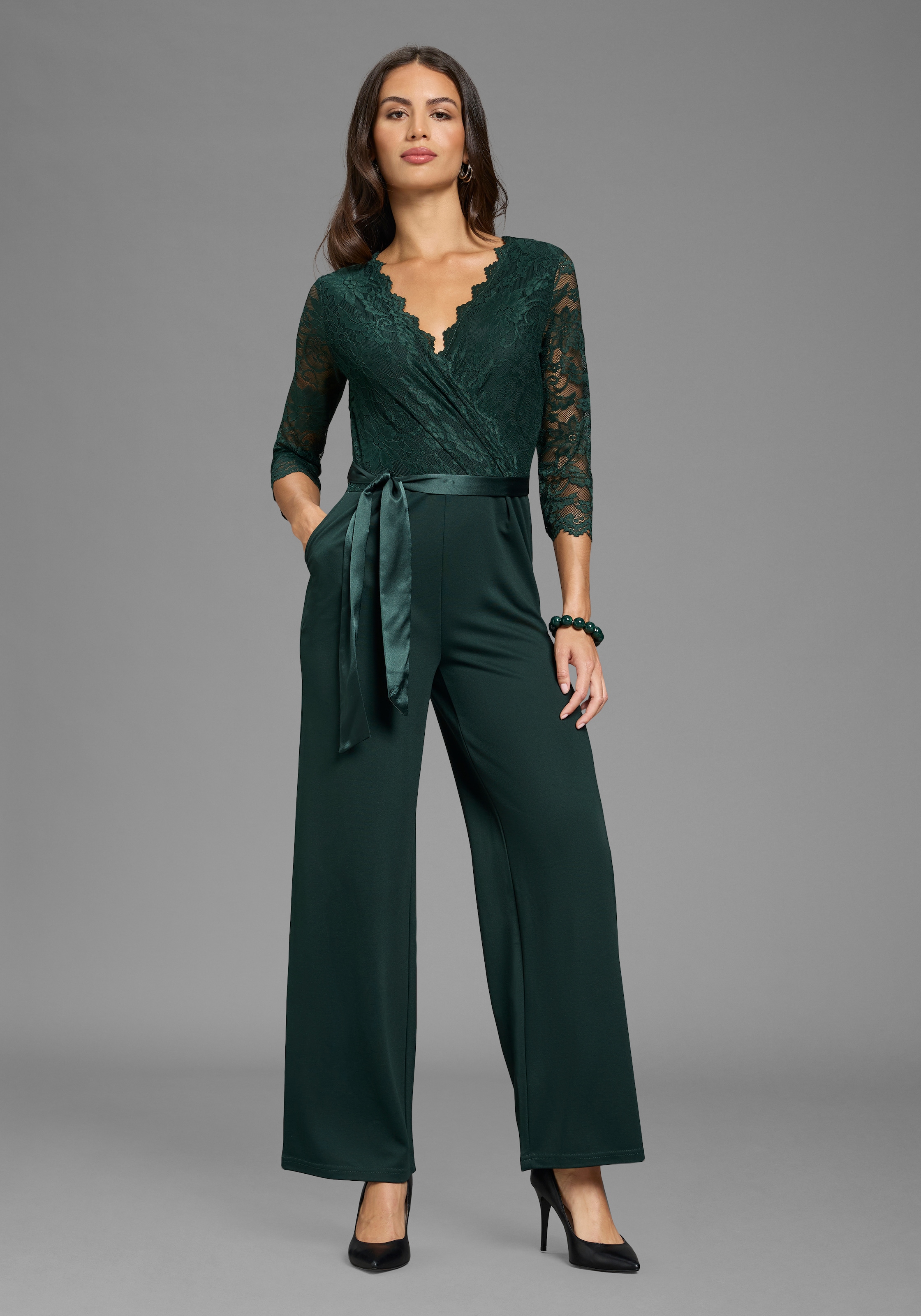 Laura Scott Jumpsuit mit Spitzenoberteil, elastischer Materialmix