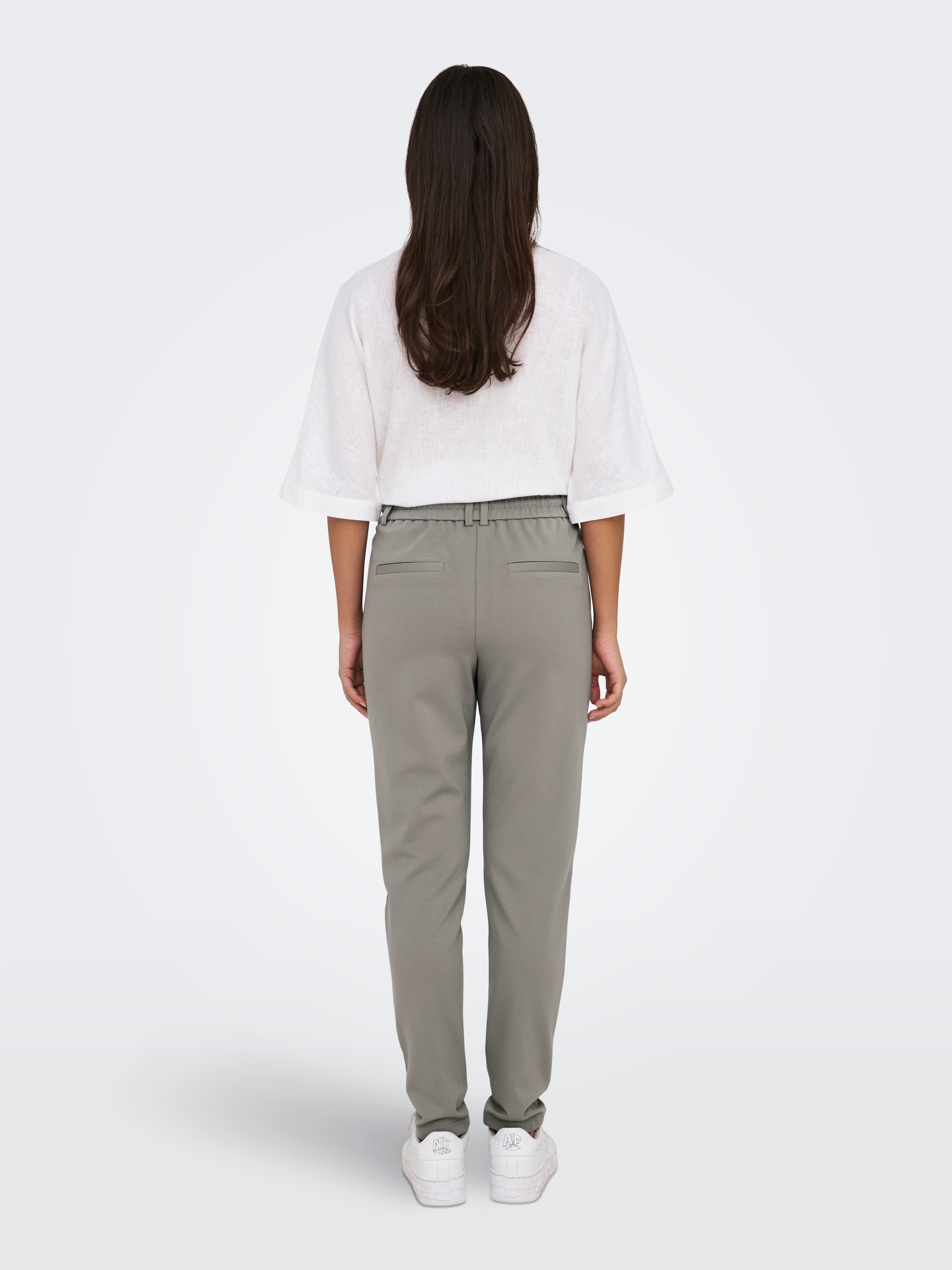 ONLY Jogger Pants »ONLPOPTRASH LIFE EASY COL PANT PNT NOOS«, bequeme Form mit elastischem Bund und Kordelzug