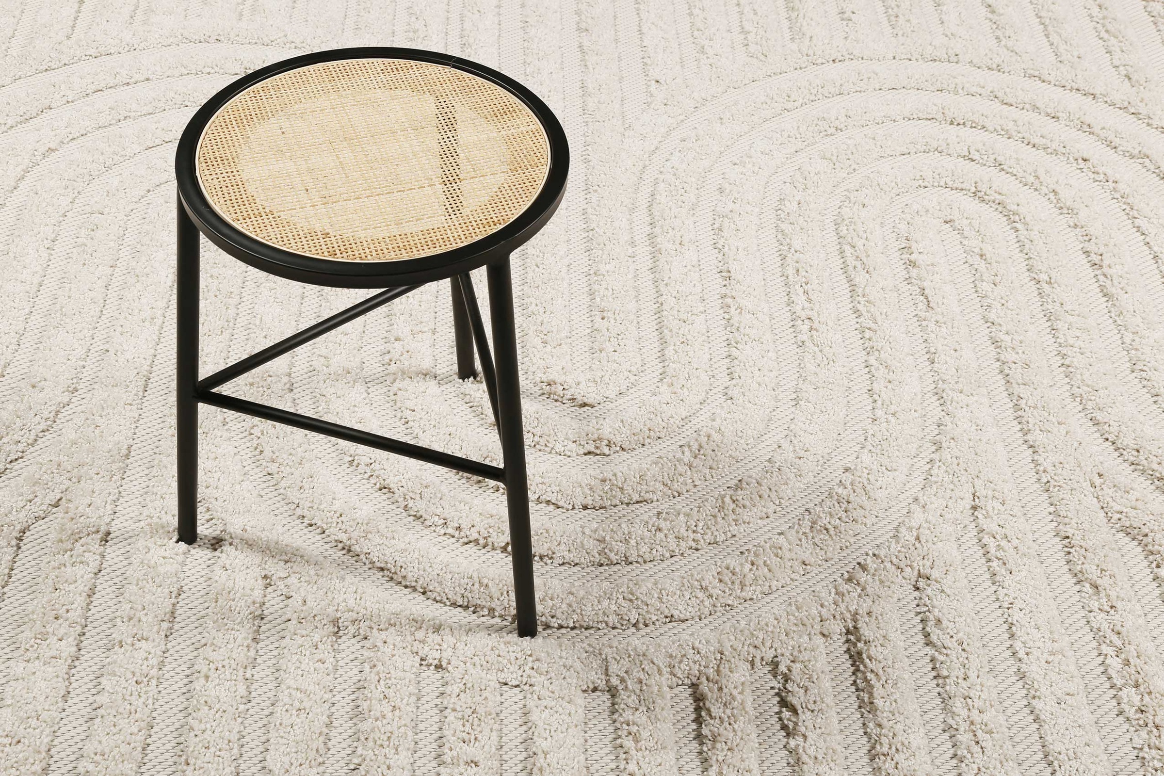 Esprit Outdoorteppich »Miles,  ESP-54231«, rechteckig, 2 mm Höhe, Hoch-Tief-Effekt, grafisches Design, uni, modern, robust, Terrasse