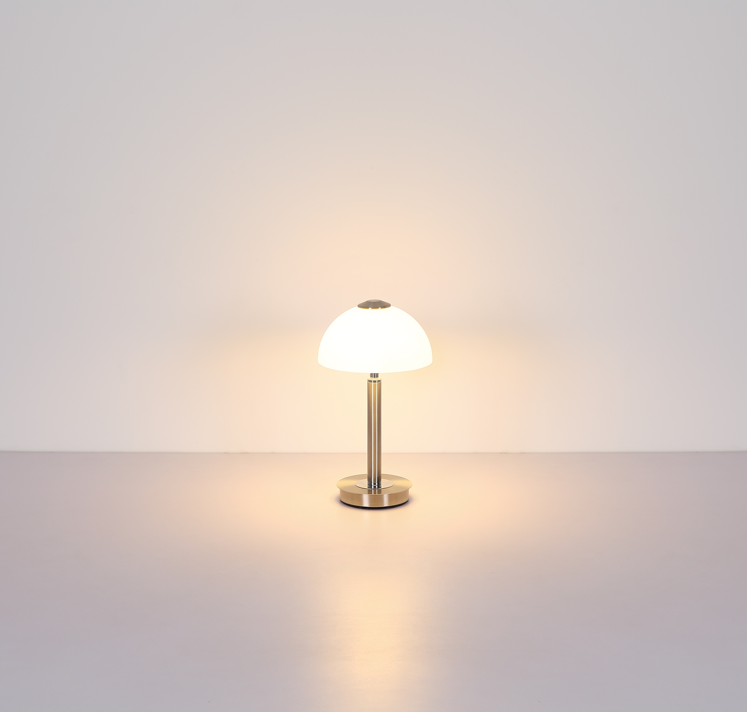 GLOBO LIGHTING Tischleuchte »ULDIN« LED-Modul 1 Stk. Warmweiß Tischleuchte Nickel/Chrom, Glas opal, Touchdimmer, LED 7W