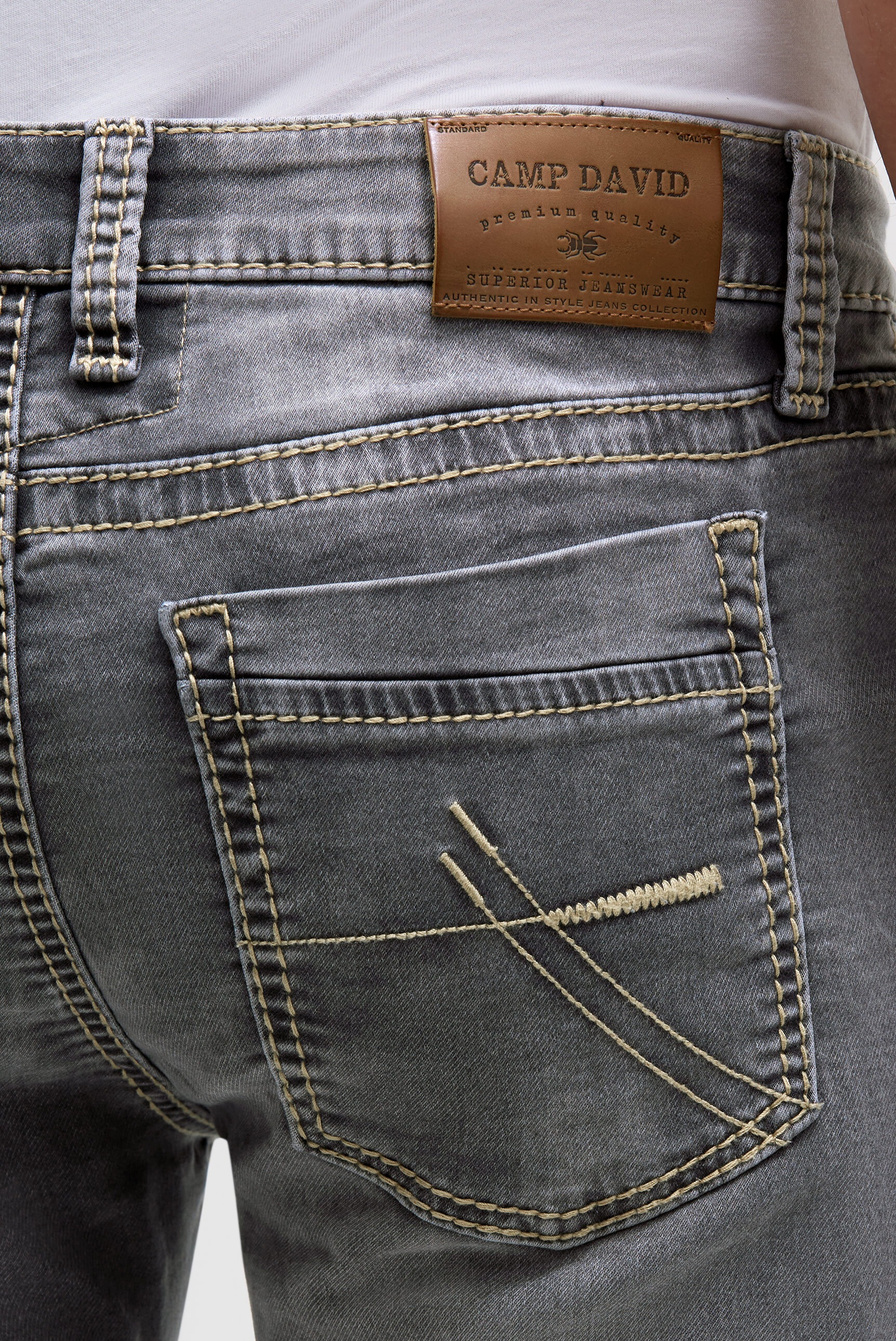 CAMP DAVID Jeansshorts mit normaler Leibhöhe