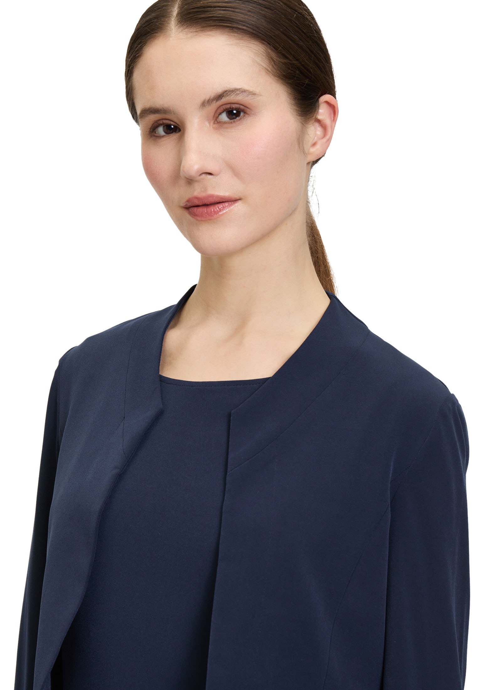 Vera Mont Sweatjacke »Vera Mont Bolero-Jacke figurbetont«, Nahtführung