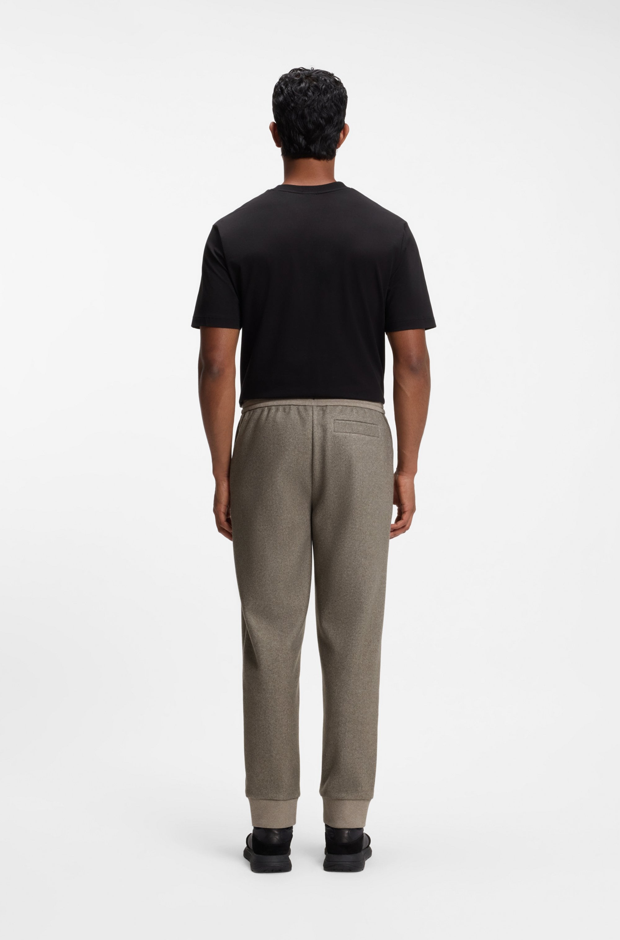 BOSS GREEN Jogger Pants »JT Transit Long«  Reguläre Passform mit elastischem Bund und Rippbündchen mit Kordelzug