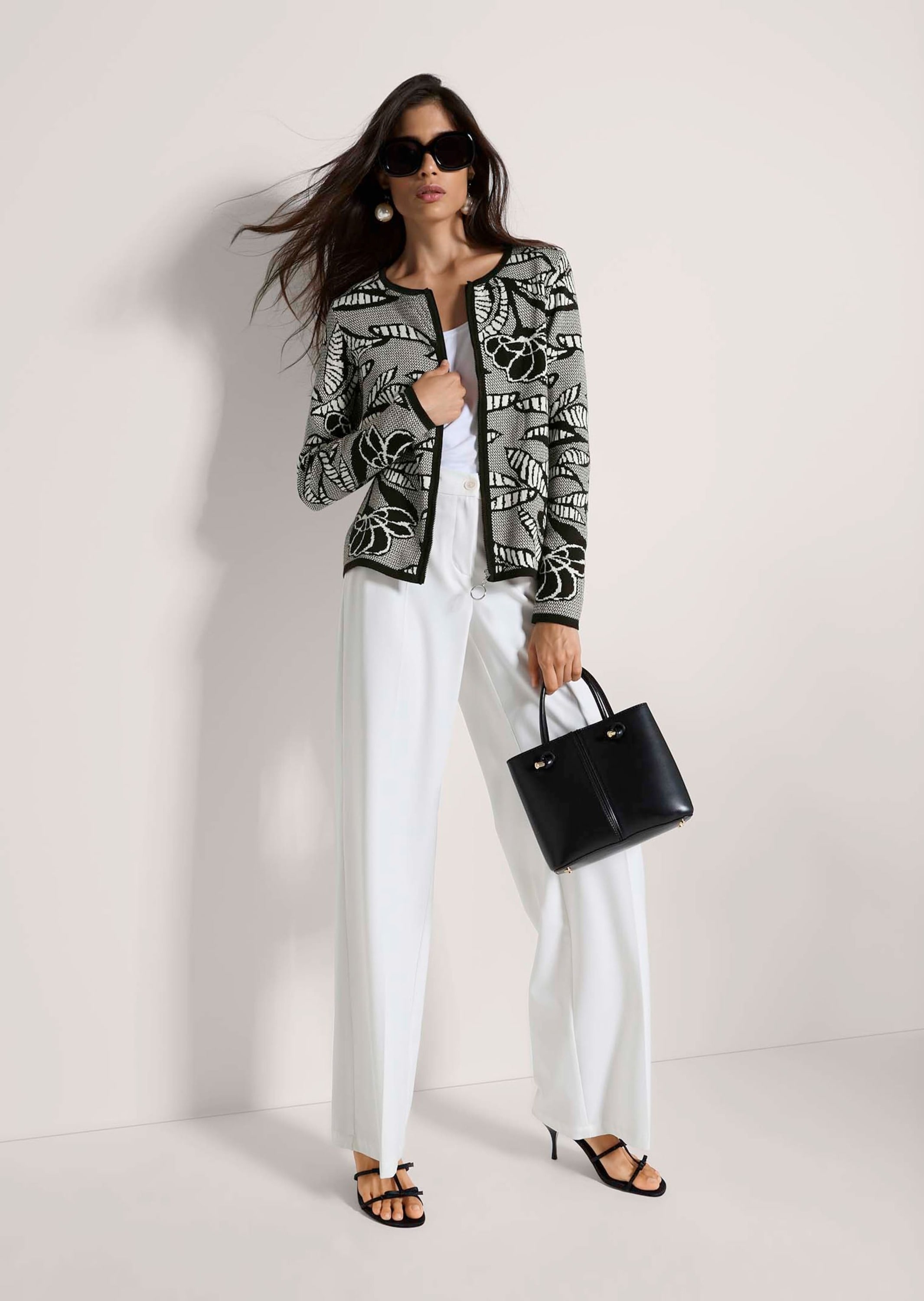 MADELEINE Strickjacke »Strickblazer Elegante Jacke im Jacquard-Feinstrick, Musterung«