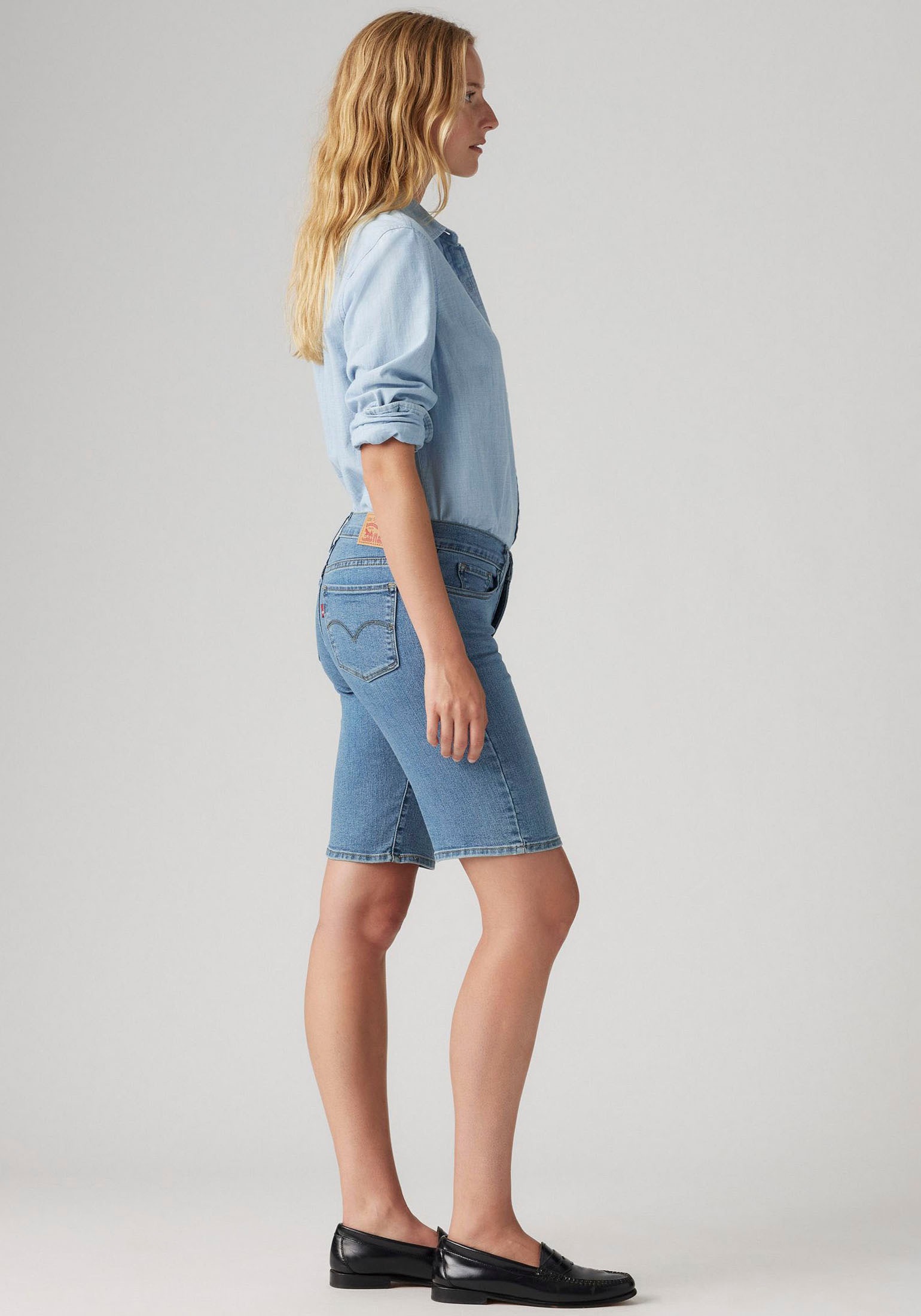 Levi's® Shorts »SHAPING BERMUDA«, im Five-Pocket Style