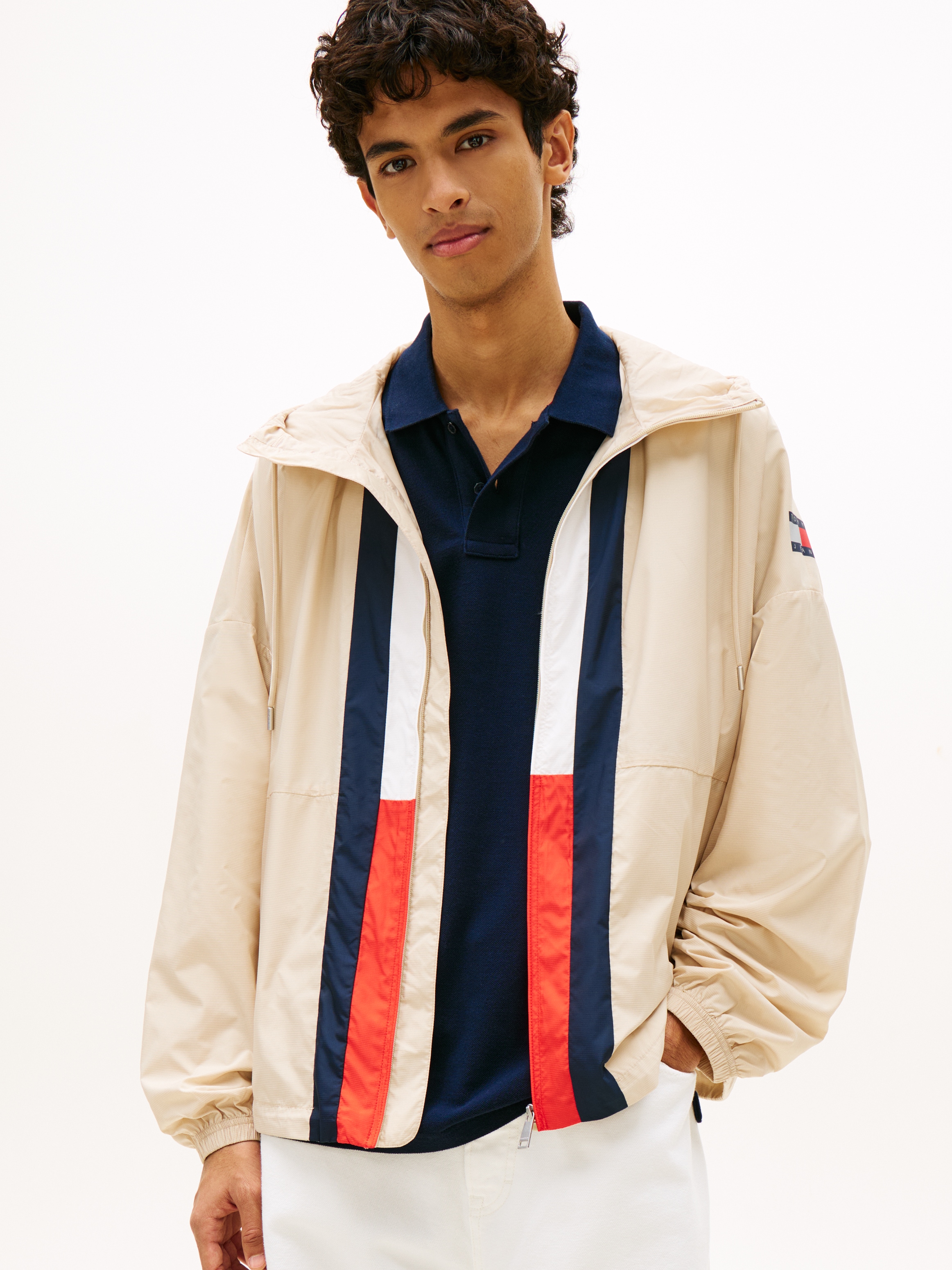 Tommy Jeans Windbreaker "CHICAGO FLAG" mit Kapuze Regular fit mit Kapuze günstig online kaufen