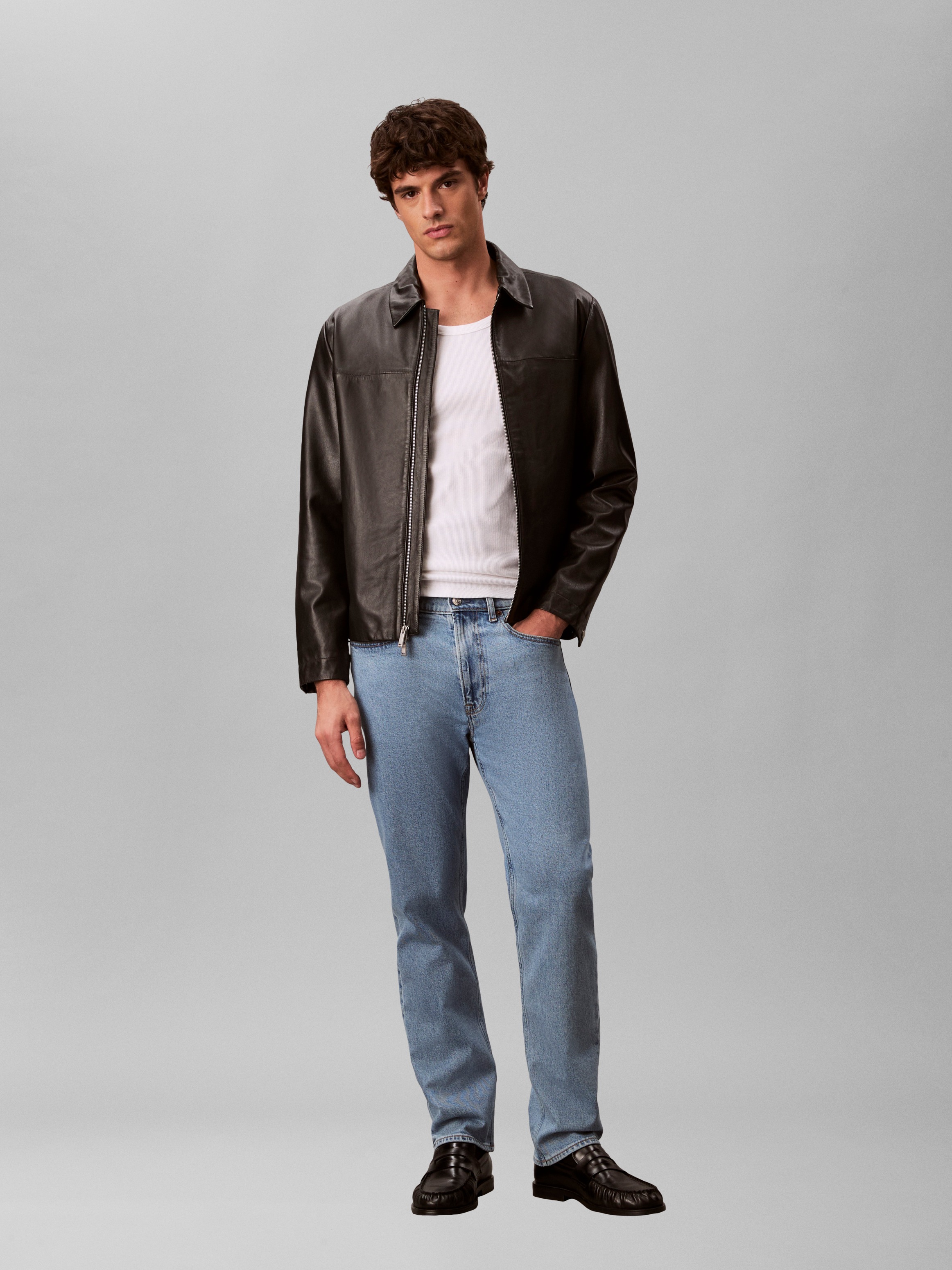 Calvin Klein Jeans Gerade Jeans »STANDARD STRAIGHT« Regular fit mit gerader Beinform