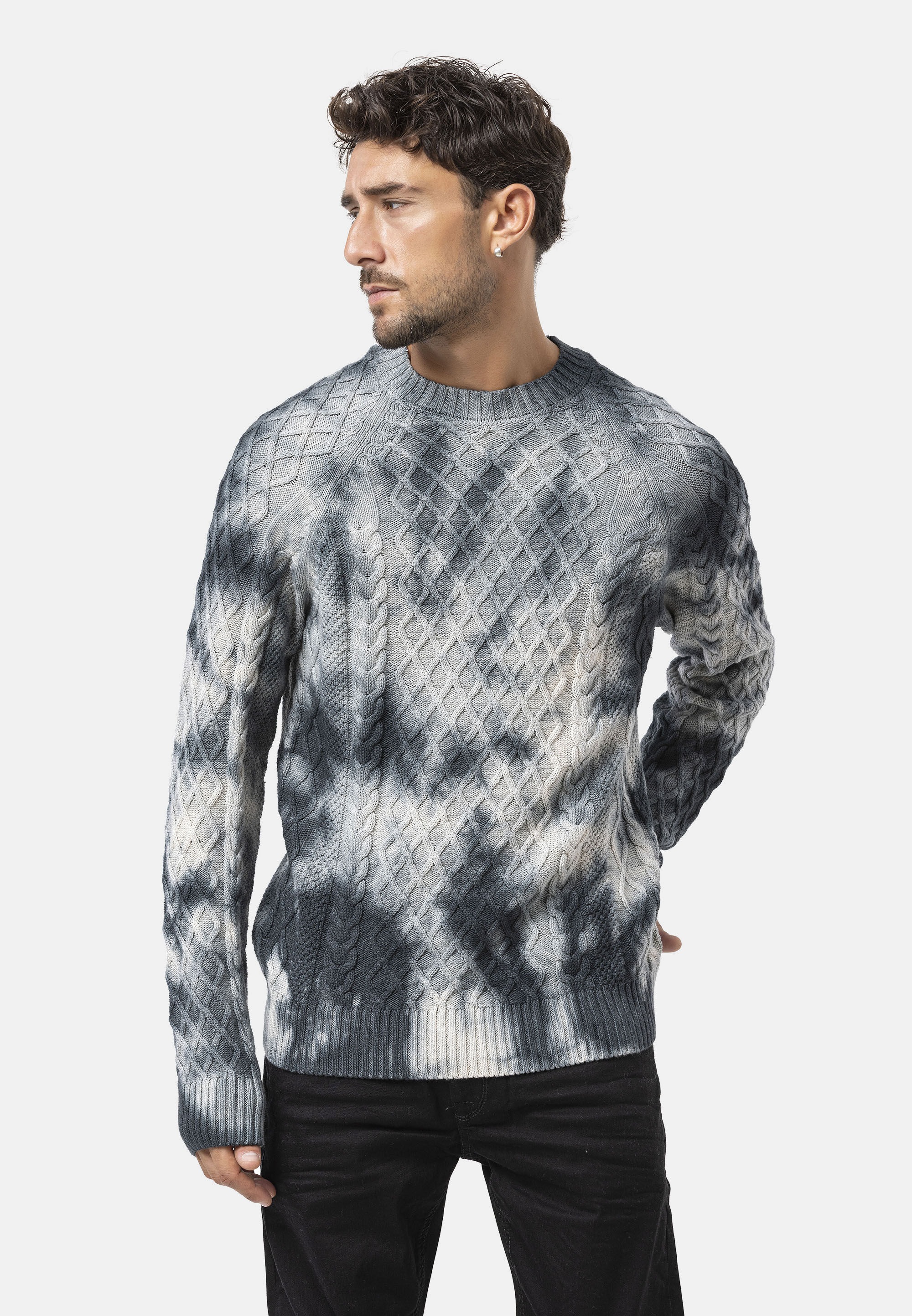 Cipo & Baxx Strickpullover »CP287« 1 Stk. mit lassischem Zopfmuster