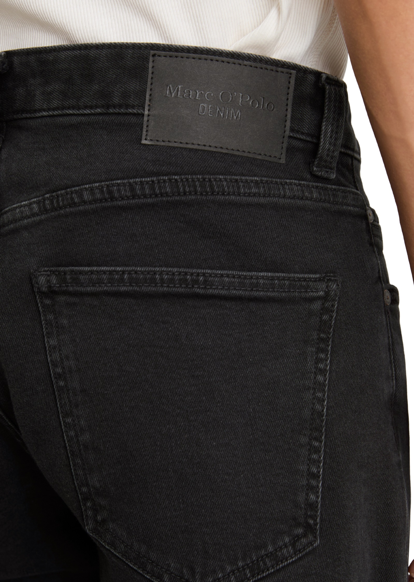 Marc O'Polo DENIM Tapered-fit-Jeans »aus Bio-Baumwoll-Mix«