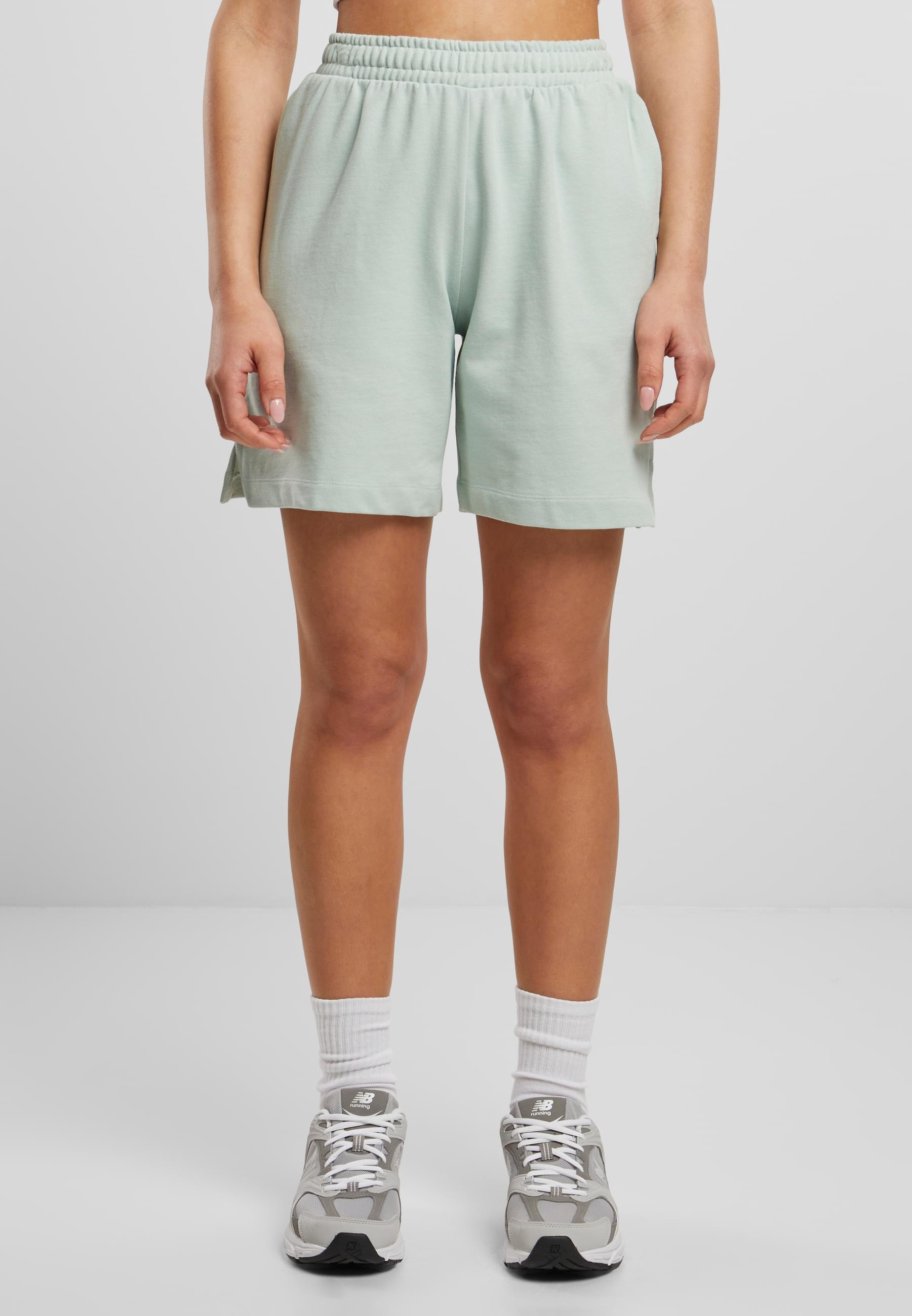 URBAN CLASSICS Sweatshorts »Urban Classics Damen Ladies Organic Terry Bermuda Pants«, (1 tlg.)