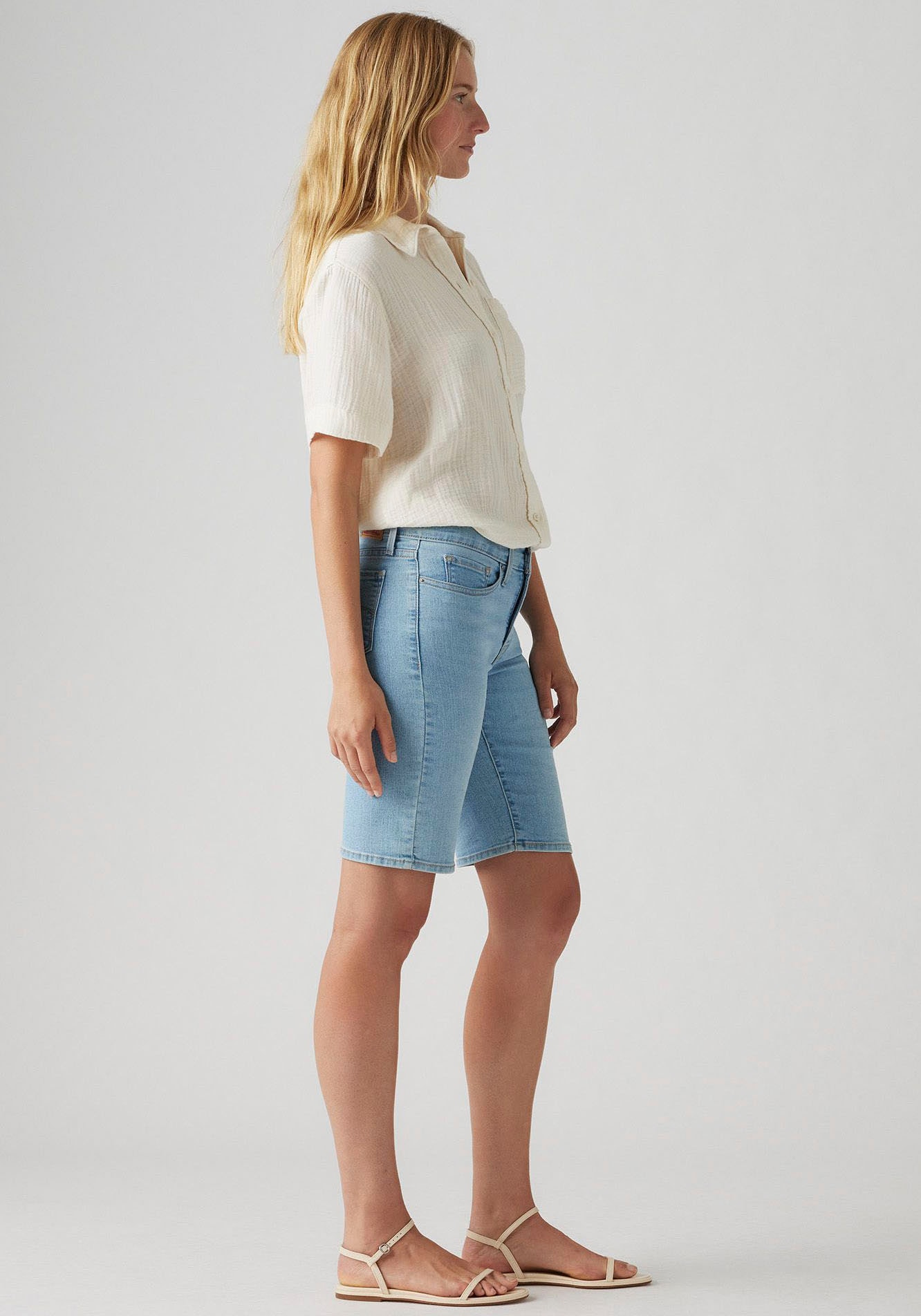 Levi's® Shorts »SHAPING BERMUDA«, Sommerhose im Five-Pocket Style