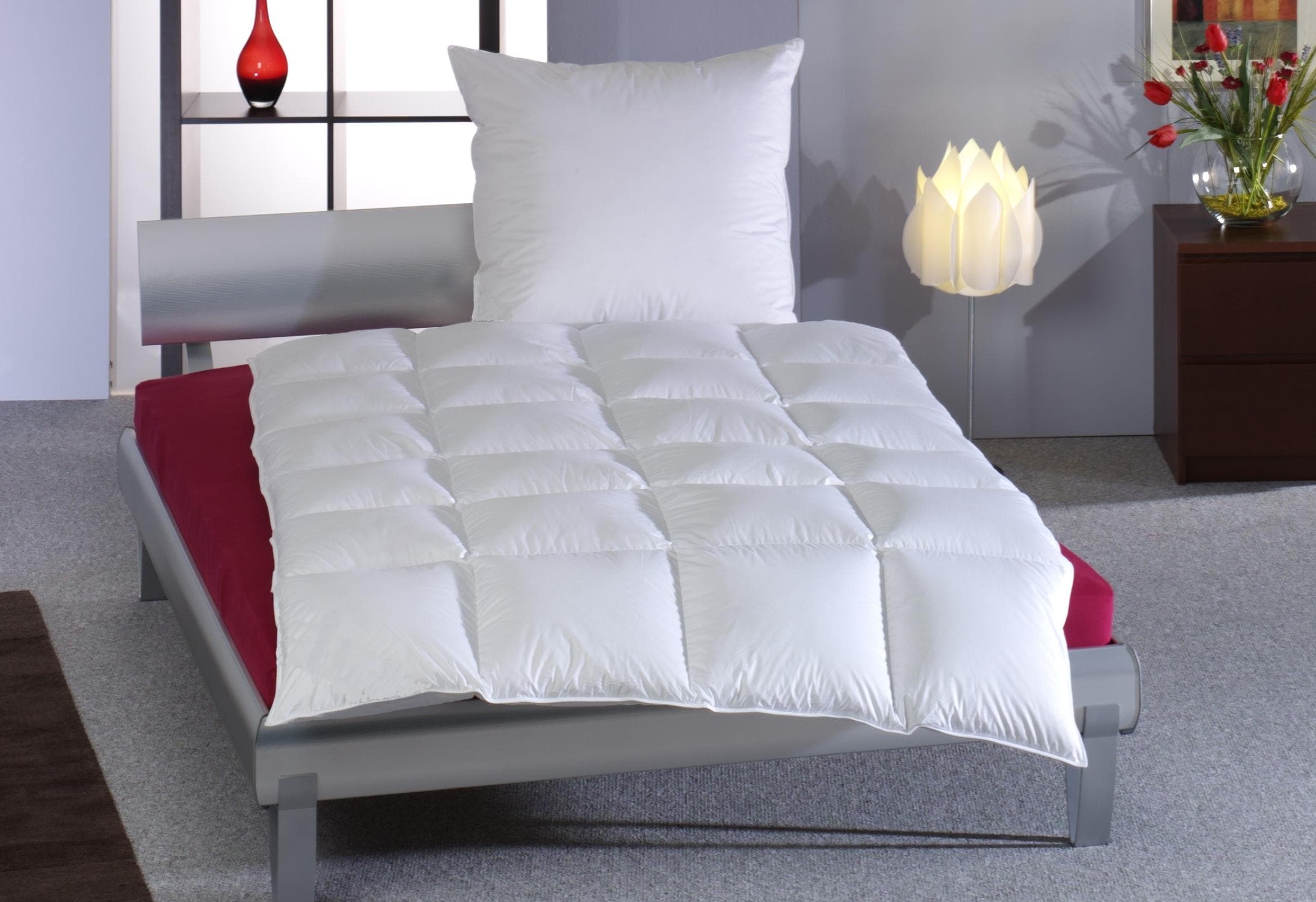 Haeussling 1100000002199 "Swiss Royal" Bettdecken-Set mit Kopfkissen, 135x200 oder 155x220 cm, Sommer, Winter
