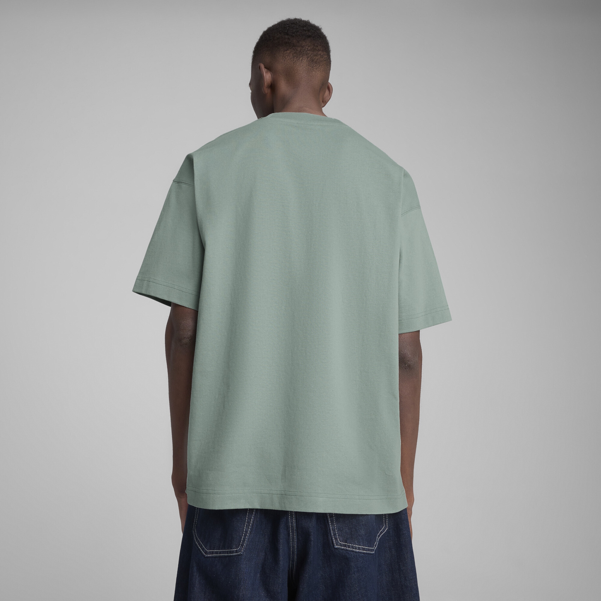 PUMA T-Shirt »PREMIUM ESS Oversized Graphic T-Shirt Erwachsene«