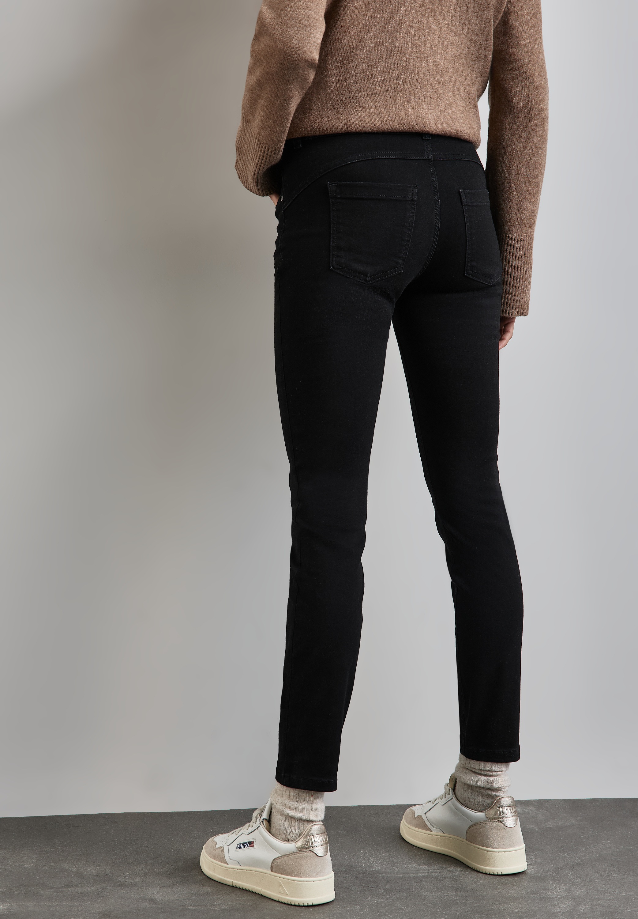 STREET ONE Gerade Jeans, Middle Waist günstig online kaufen